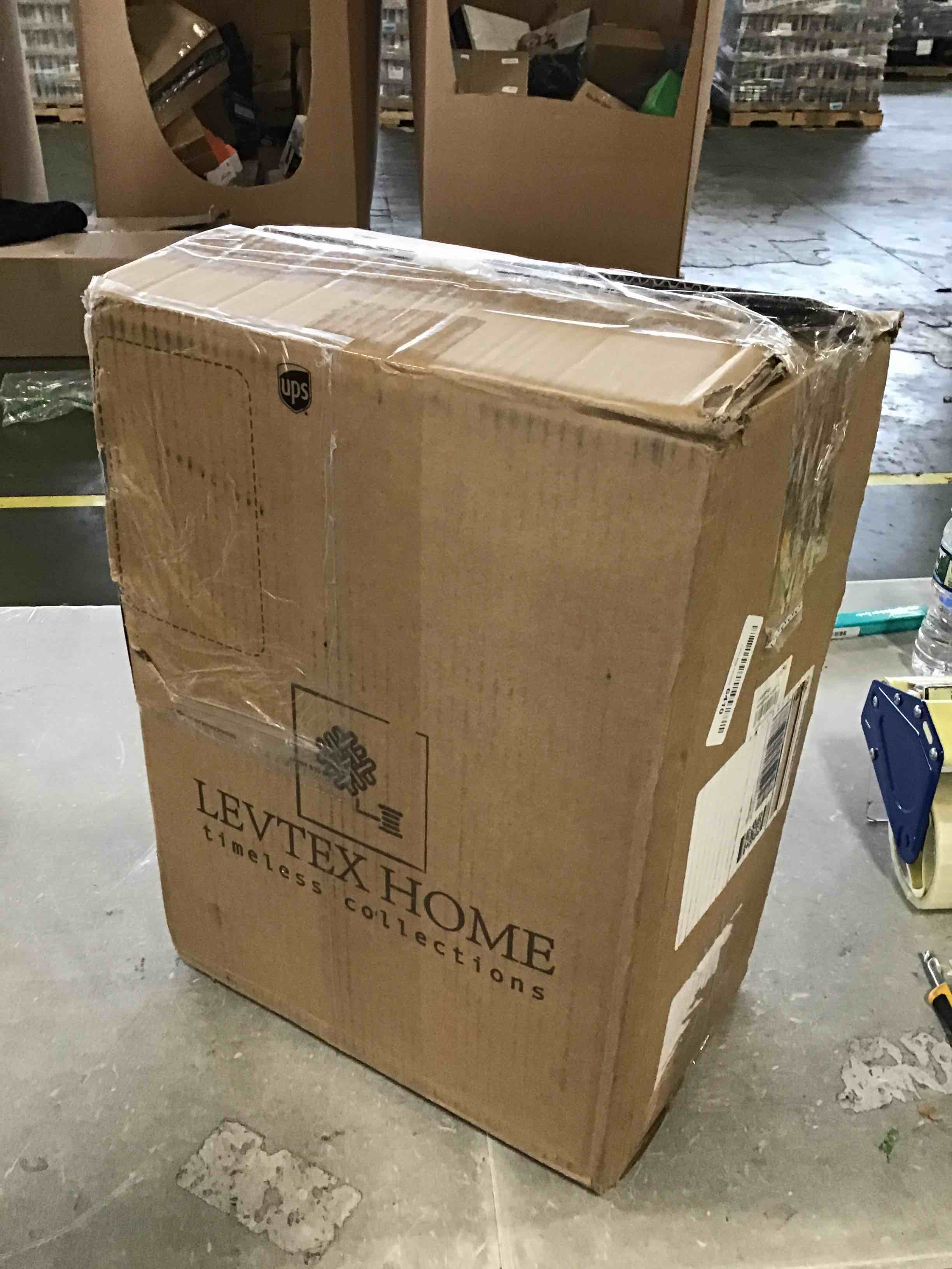 https://s3.amazonaws.com/lotting-images-prod/bidfta/GRN6265959_1716040997345.jpeg