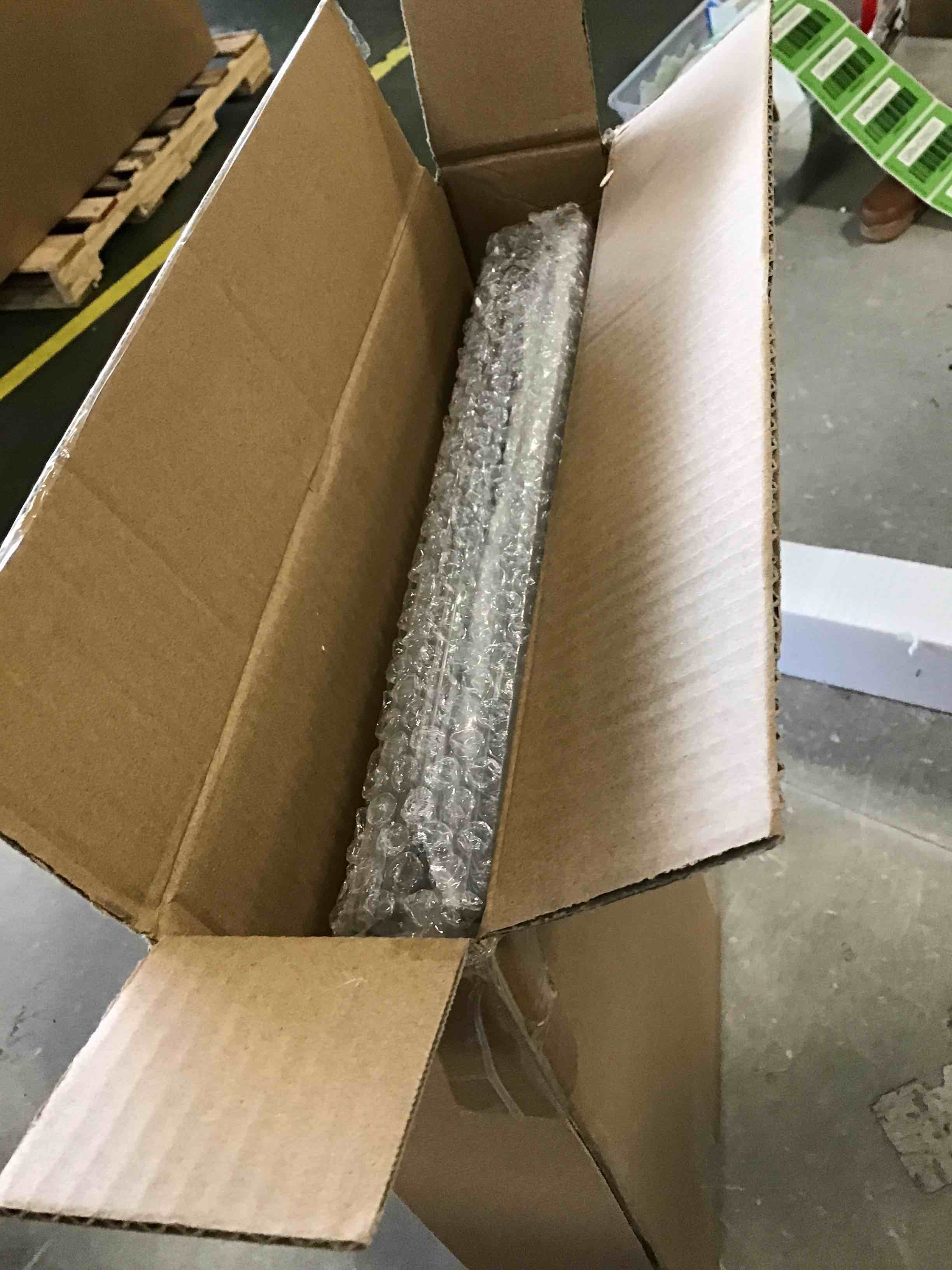 https://s3.amazonaws.com/lotting-images-prod/bidfta/GRN6266015_1716046870688.jpeg