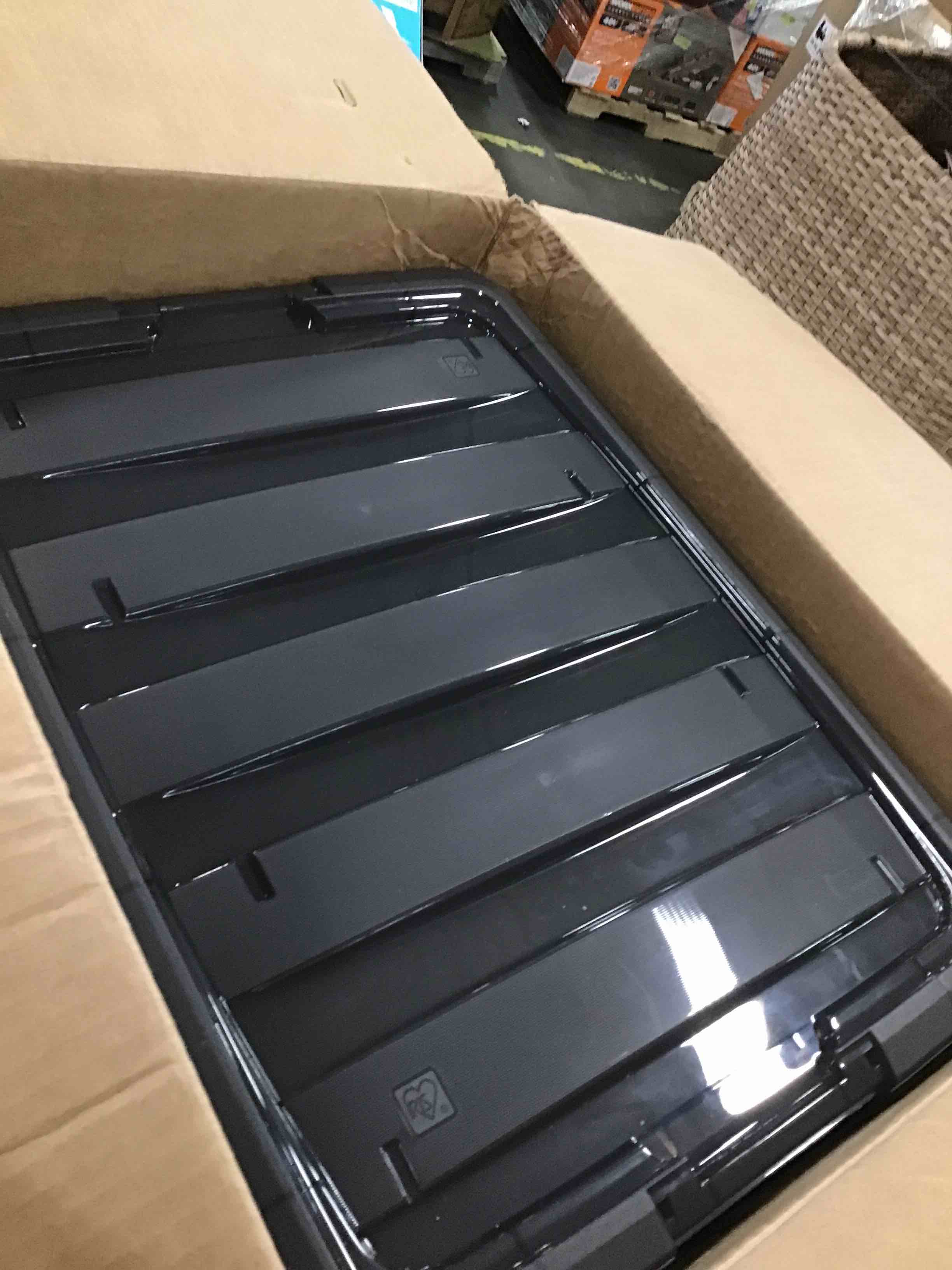 https://s3.amazonaws.com/lotting-images-prod/bidfta/GRN6267188_1717161537942.jpeg