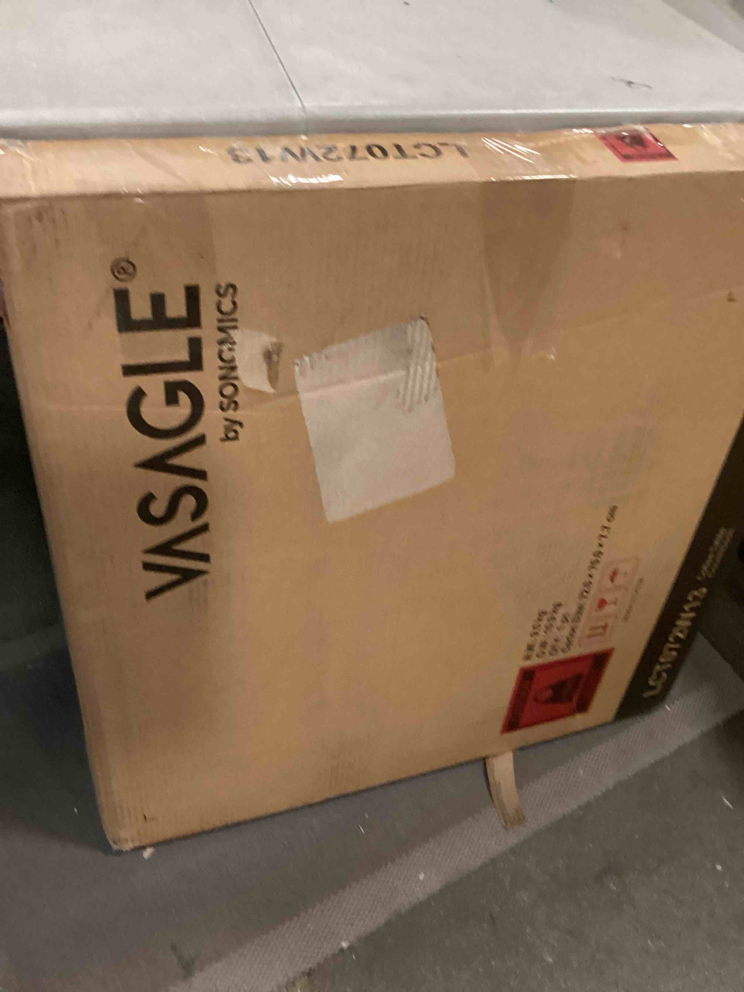 https://s3.amazonaws.com/lotting-images-prod/bidfta/GRN6269228_1712578354039.jpeg