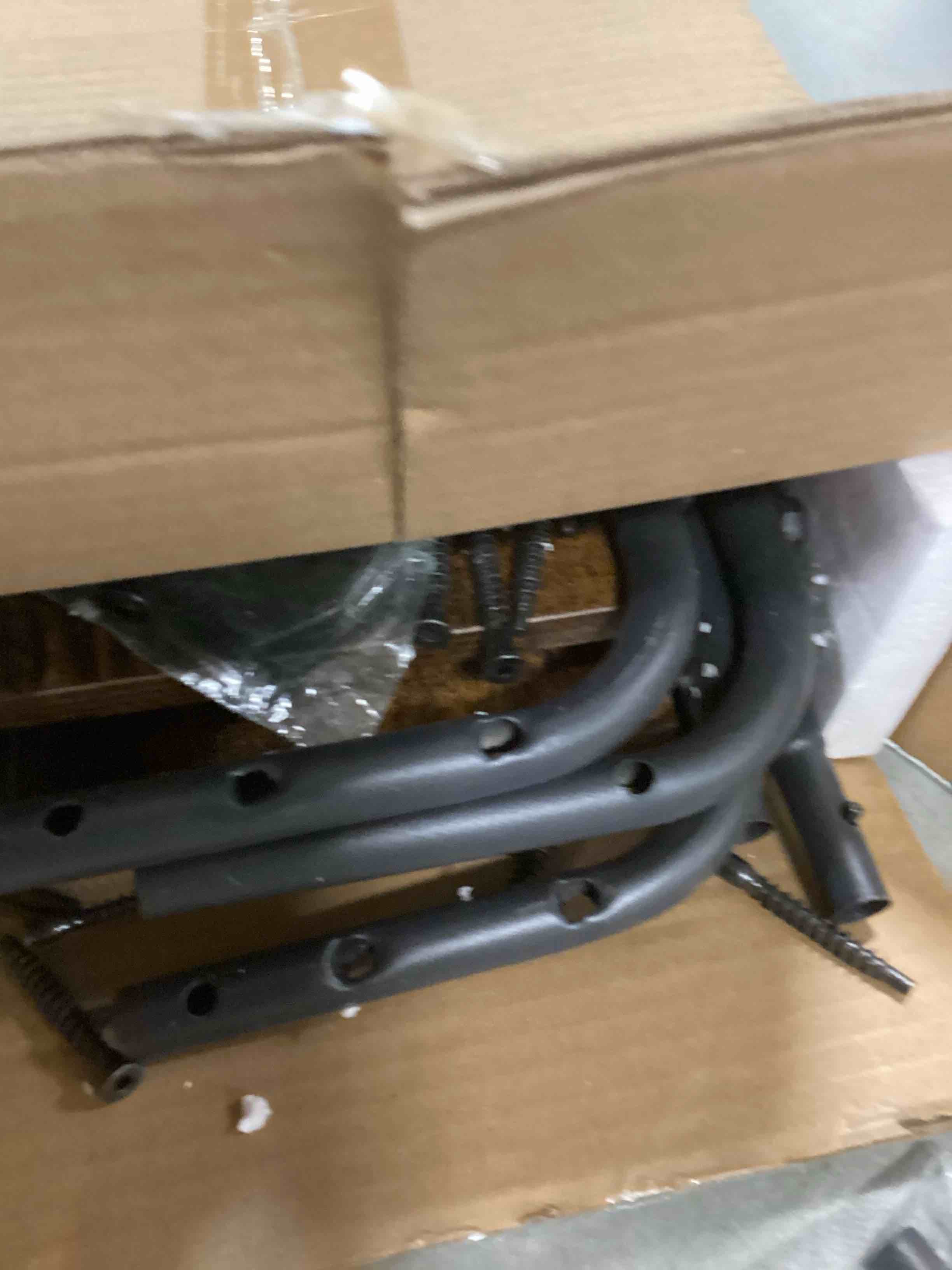 https://s3.amazonaws.com/lotting-images-prod/bidfta/GRN6269237_1712579471780.jpeg