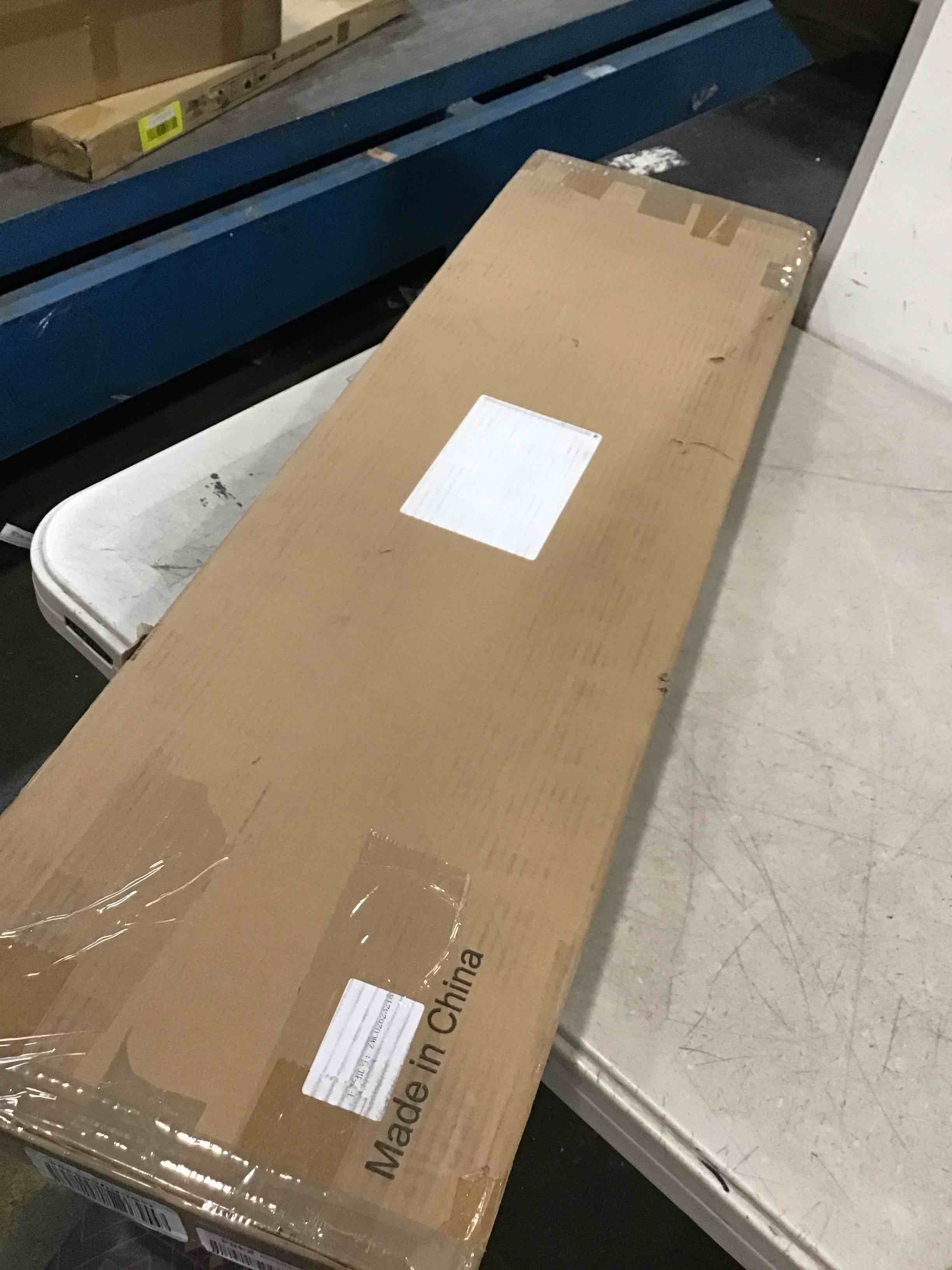 https://s3.amazonaws.com/lotting-images-prod/bidfta/GRN6269819_1712757460257.jpeg