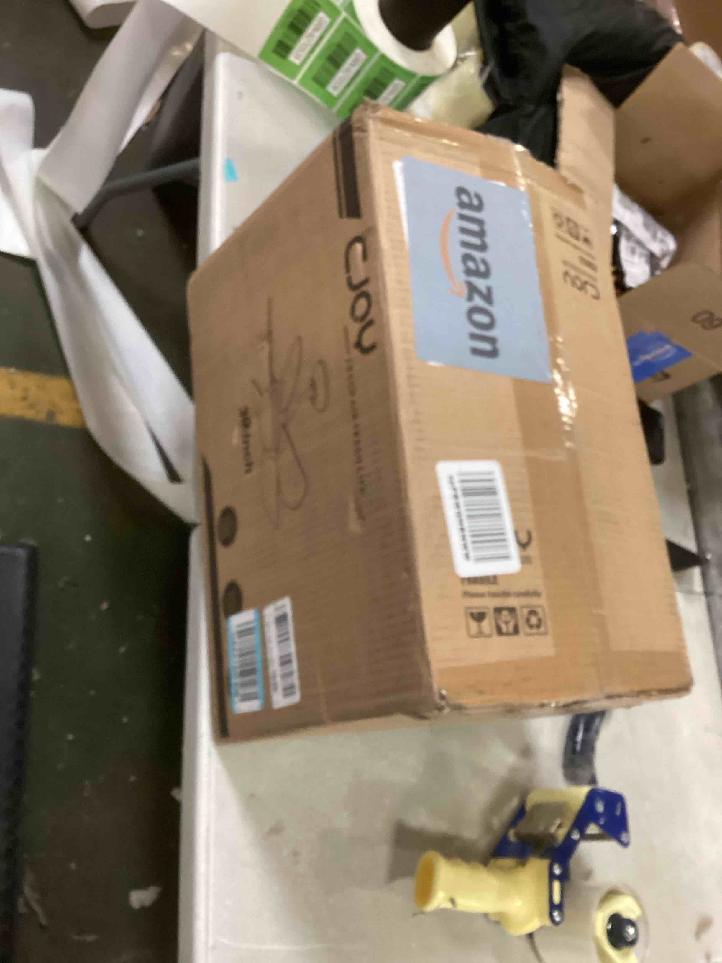 https://s3.amazonaws.com/lotting-images-prod/bidfta/GRN6270535_1712154041749.jpeg