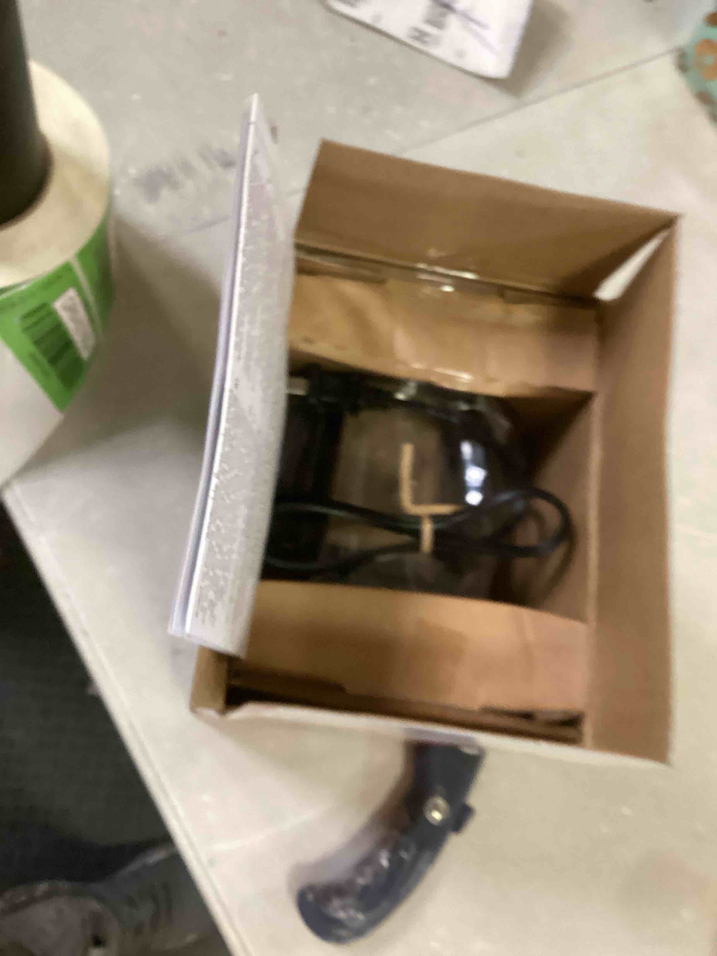 https://s3.amazonaws.com/lotting-images-prod/bidfta/GRN6270624_1712166308478.jpeg
