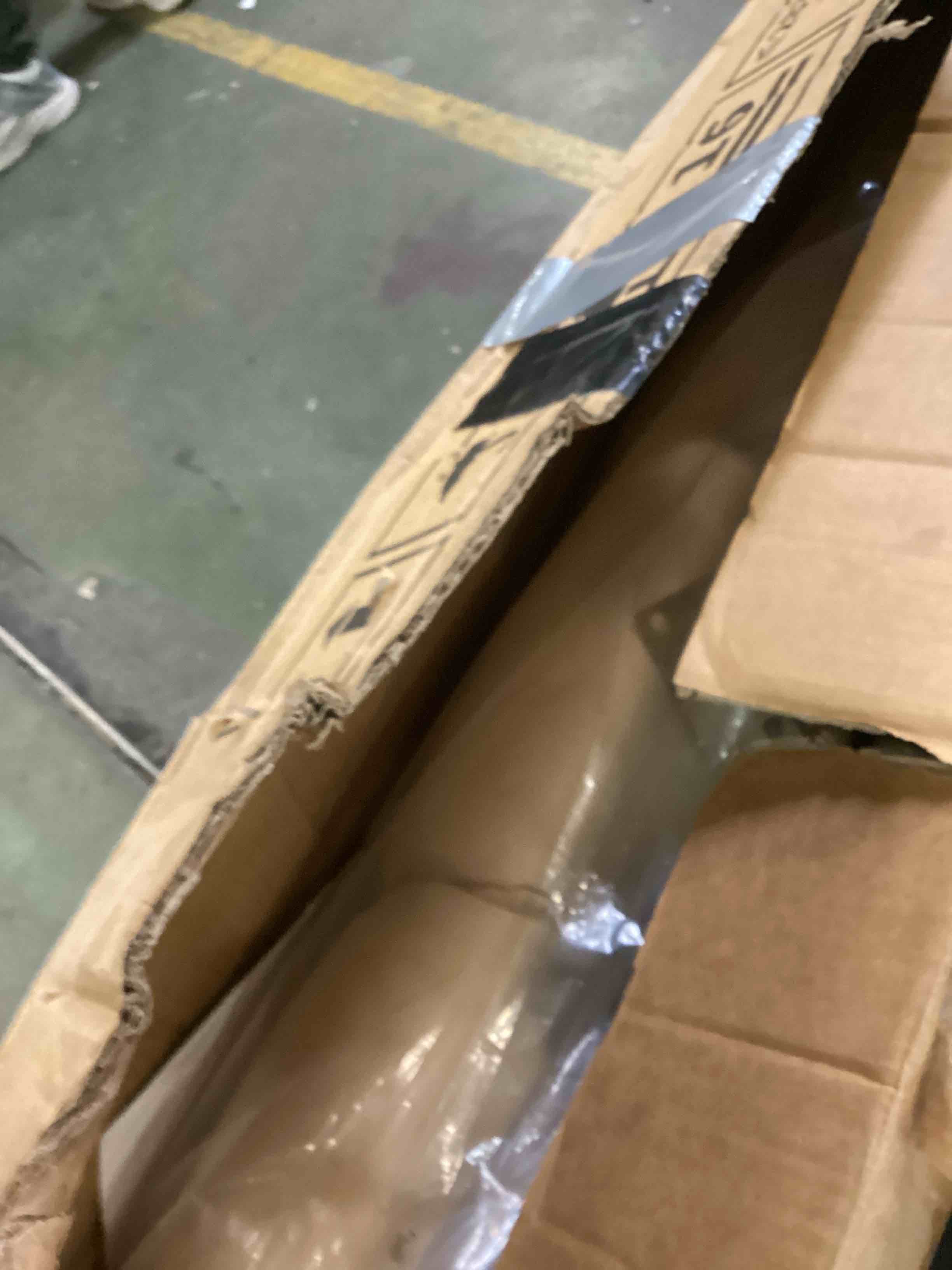 https://s3.amazonaws.com/lotting-images-prod/bidfta/GRN6270703_1712174250816.jpeg