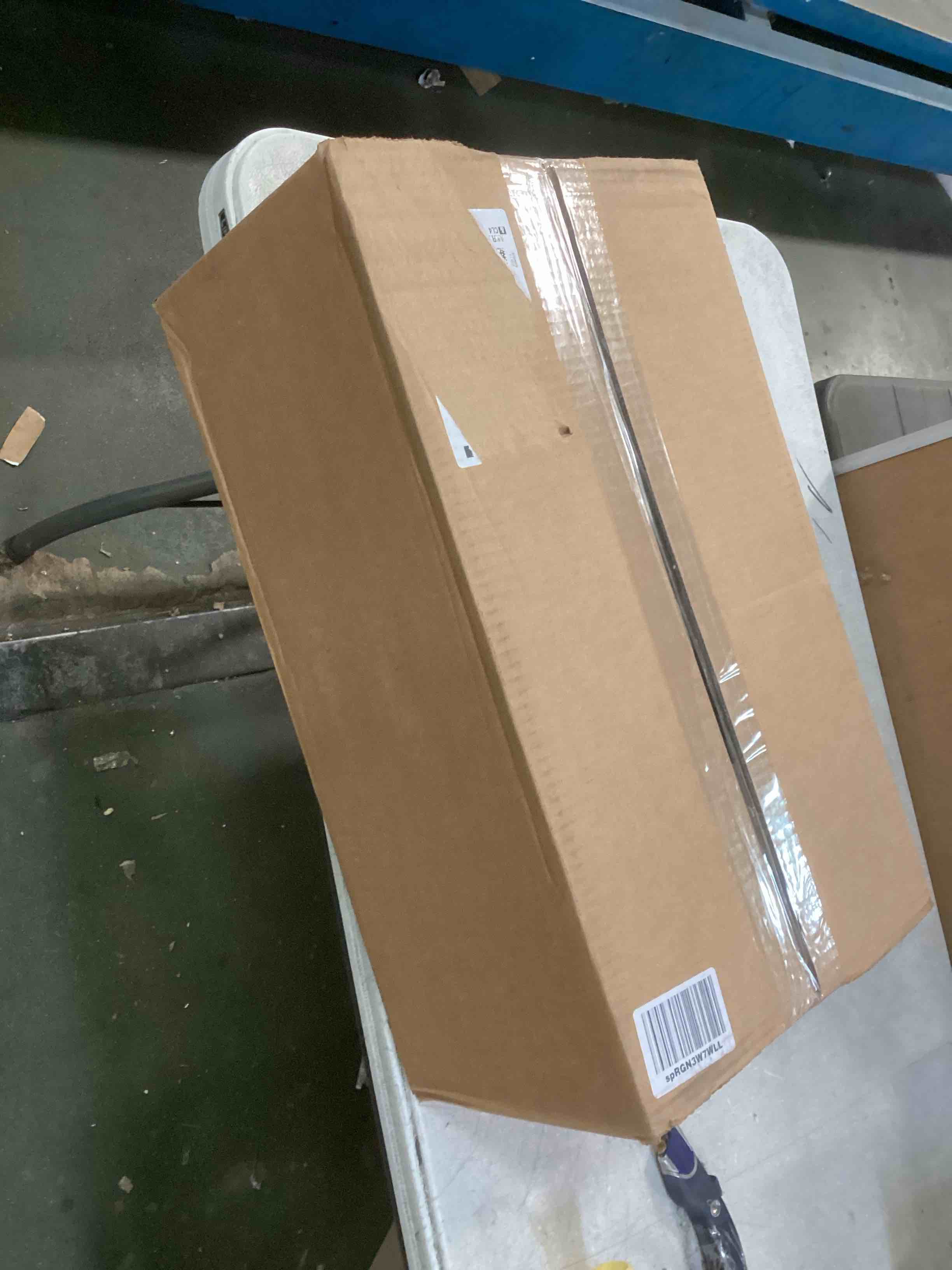 https://s3.amazonaws.com/lotting-images-prod/bidfta/GRN6270903_1712256063155.jpeg