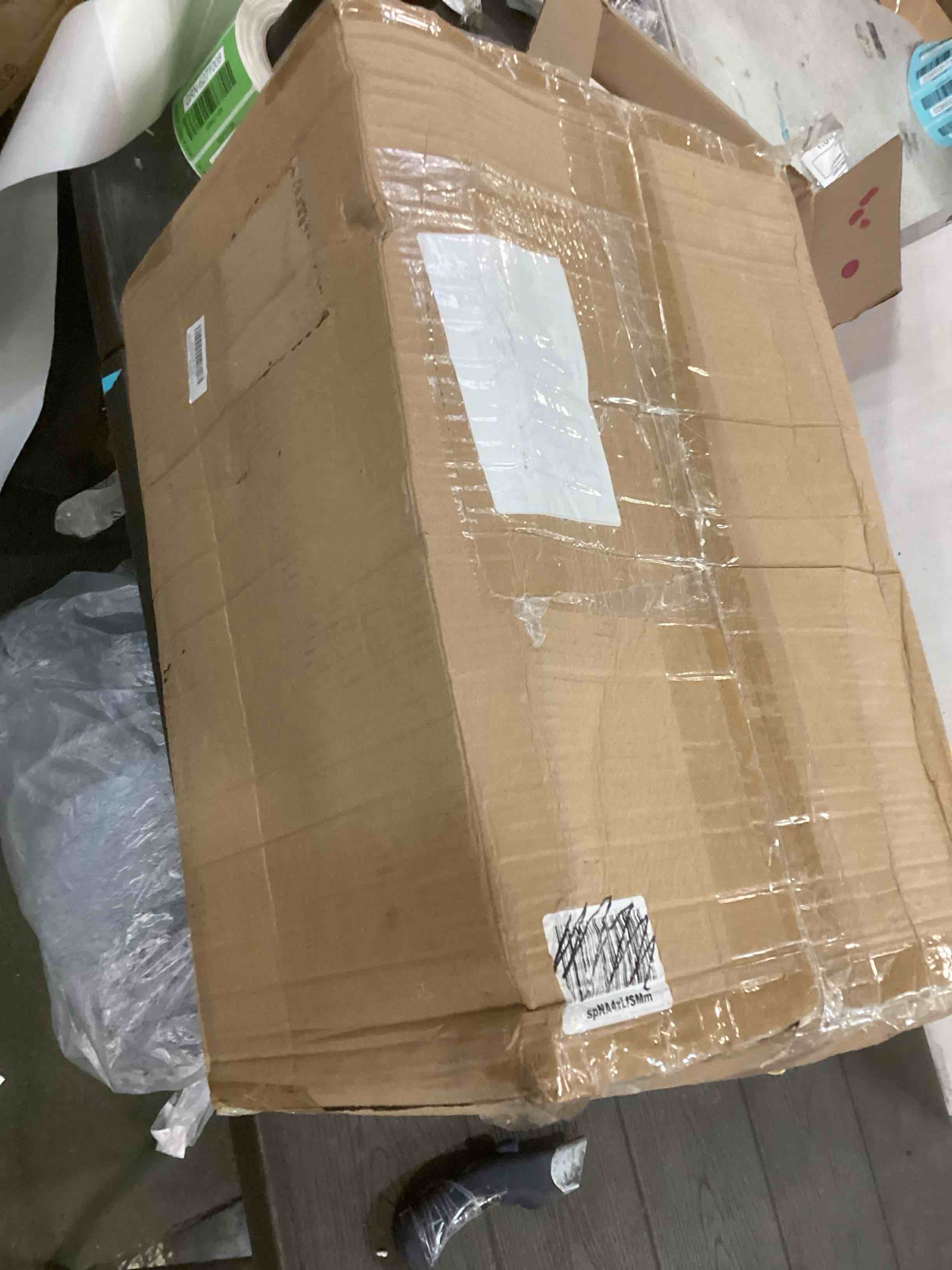 https://s3.amazonaws.com/lotting-images-prod/bidfta/GRN6271000_1712319614605.jpeg