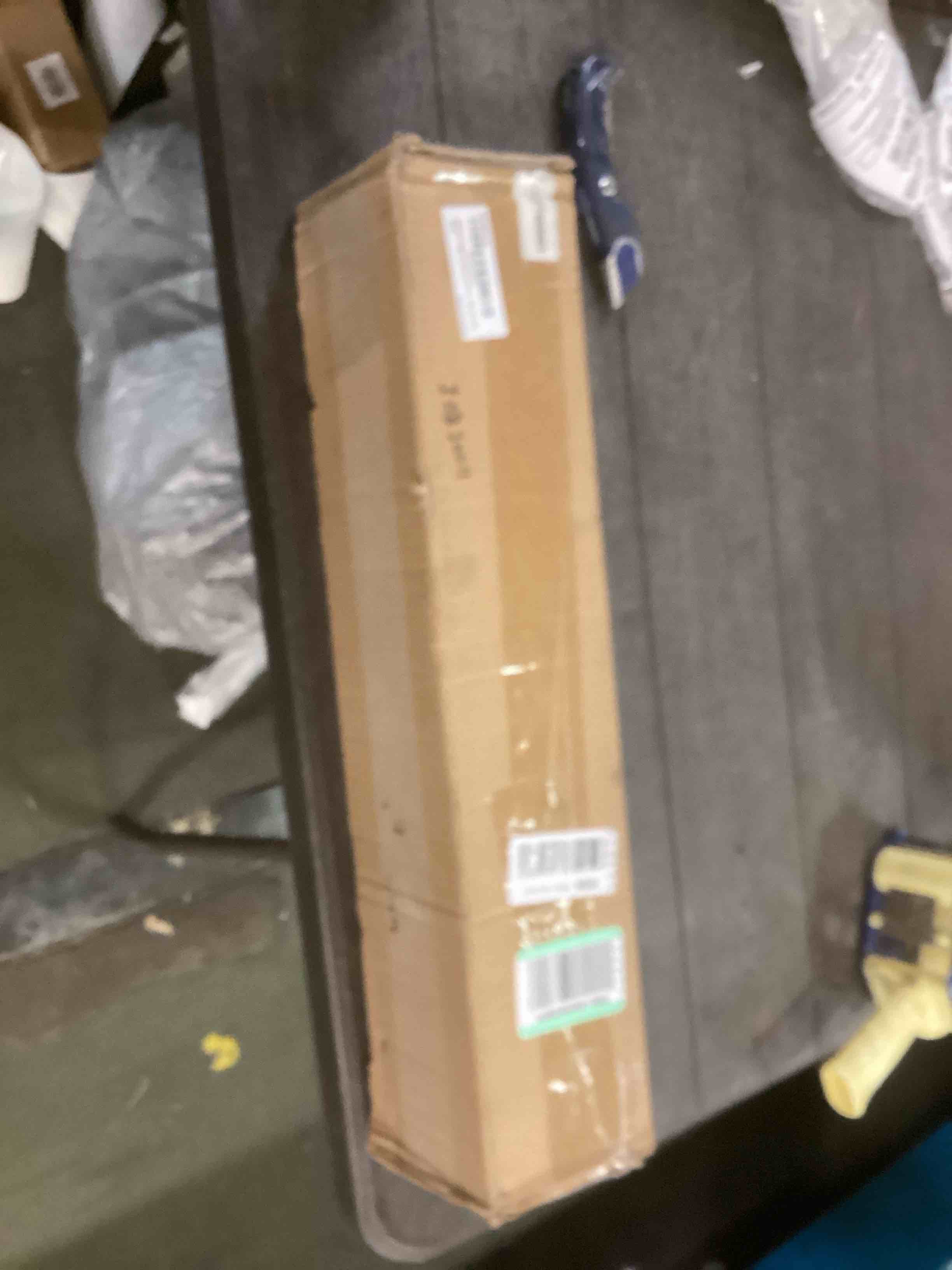 https://s3.amazonaws.com/lotting-images-prod/bidfta/GRN6271093_1712332160688.jpeg