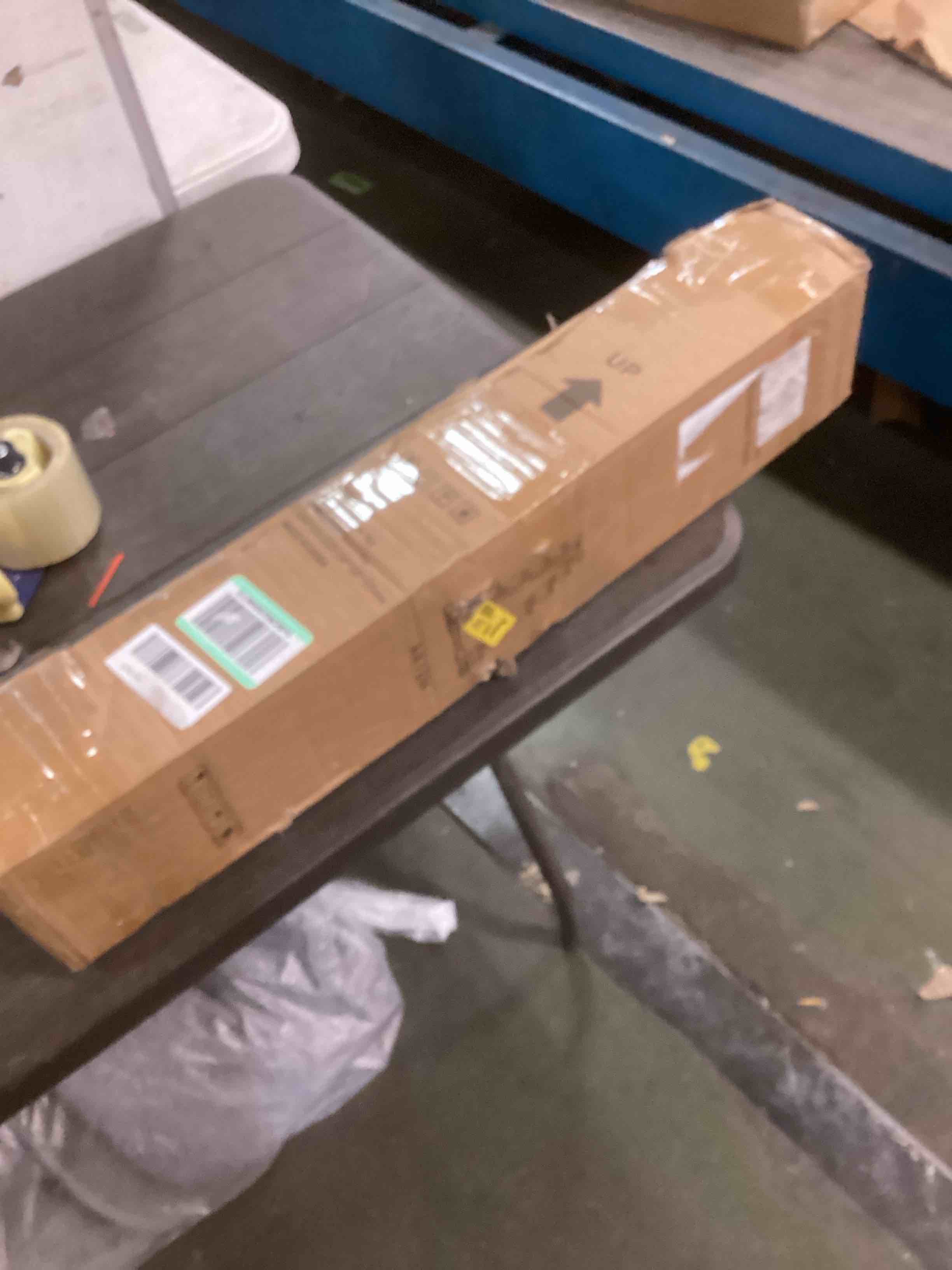 https://s3.amazonaws.com/lotting-images-prod/bidfta/GRN6271113_1712337337544.jpeg