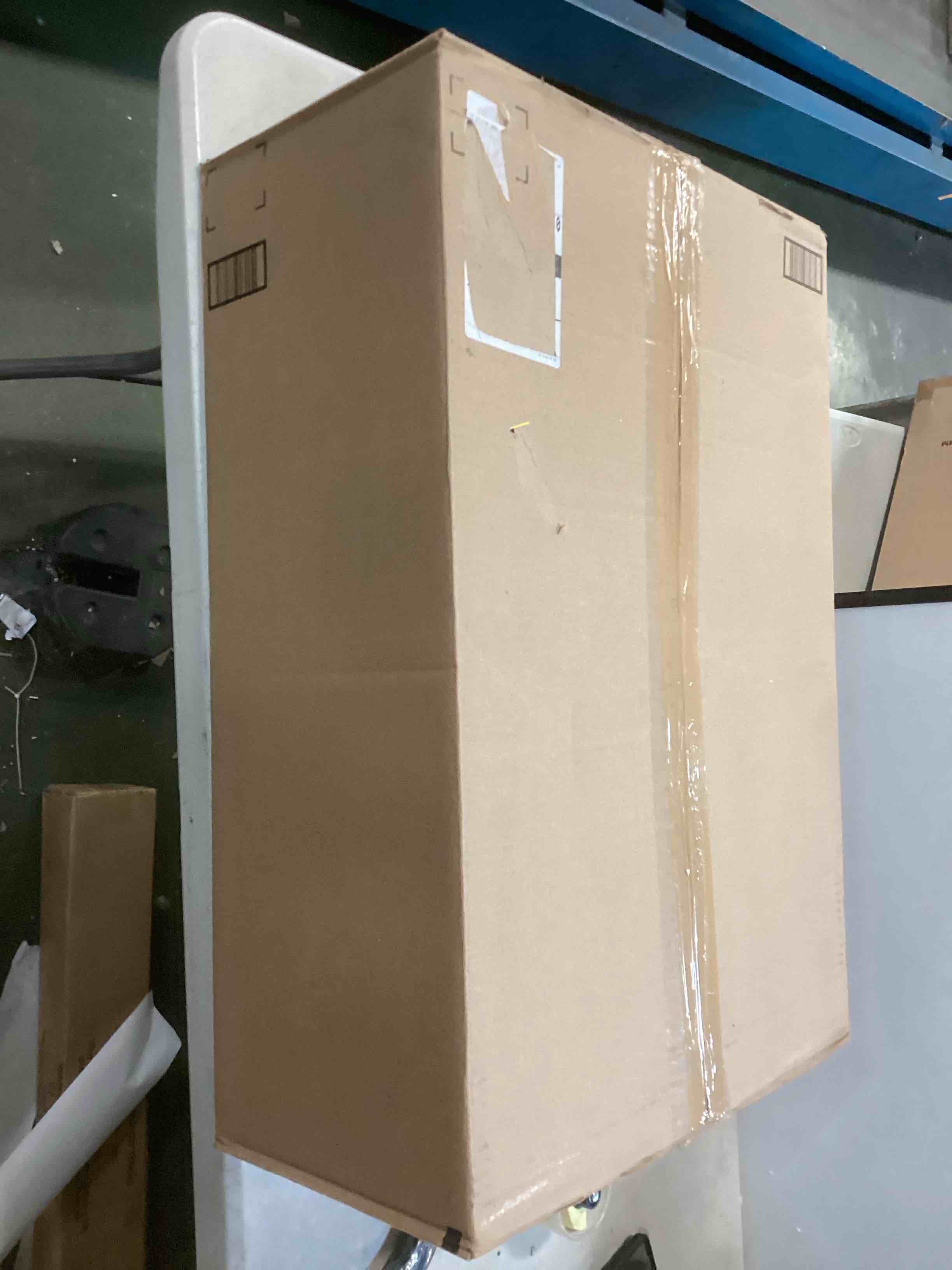 https://s3.amazonaws.com/lotting-images-prod/bidfta/GRN6271255_1712408980145.jpeg