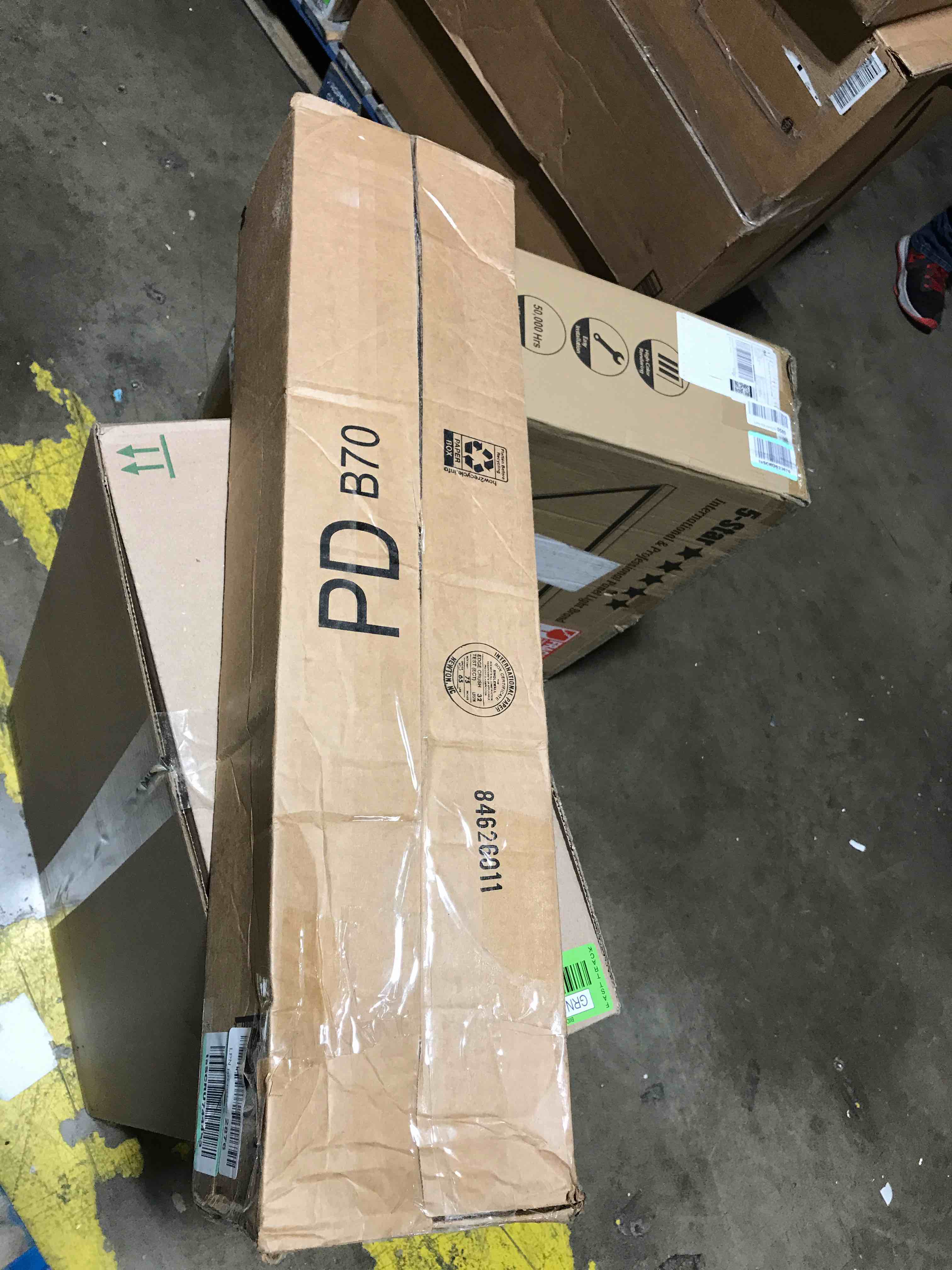 https://s3.amazonaws.com/lotting-images-prod/bidfta/GRN6272757_1714501746547.jpeg