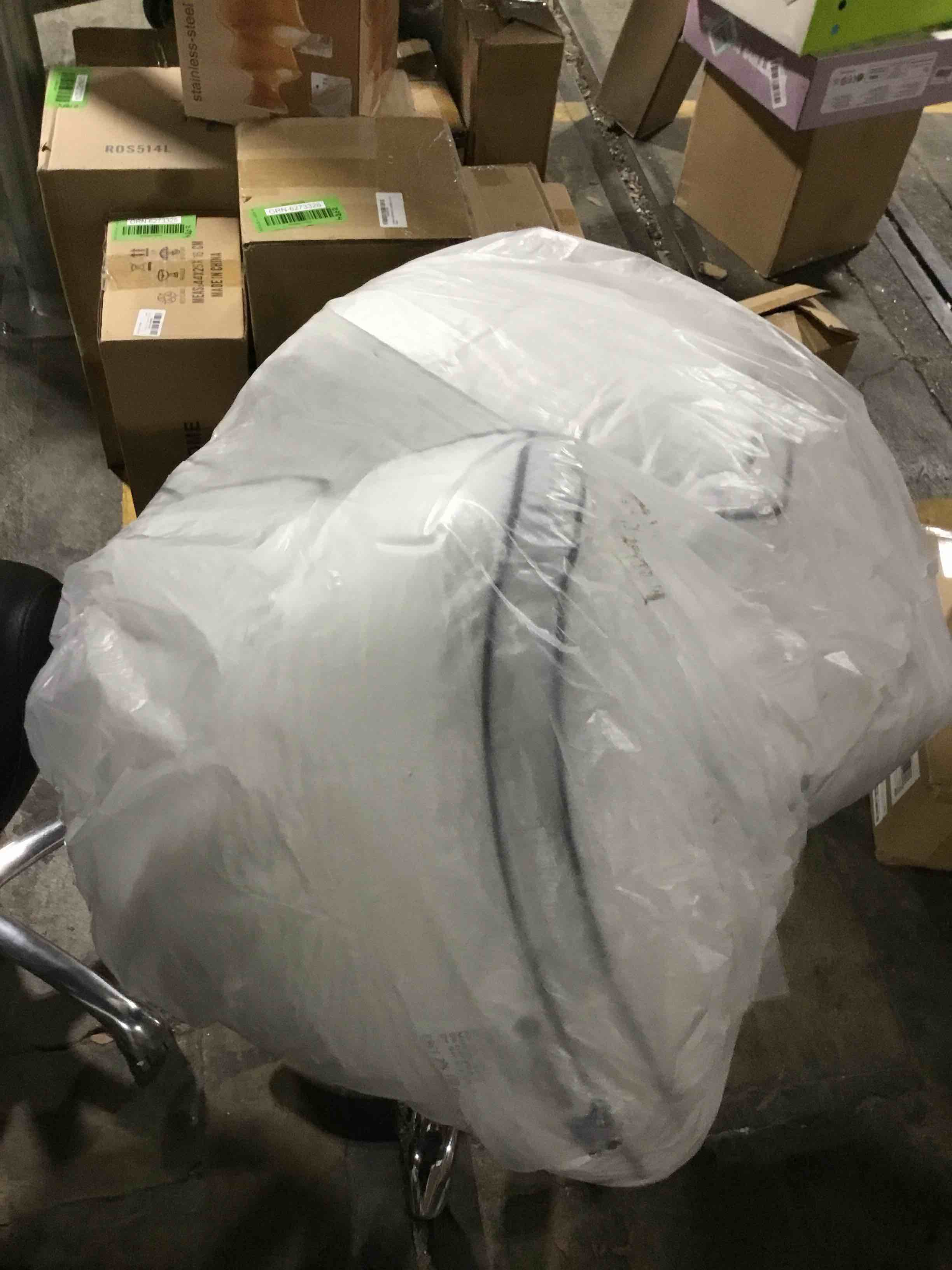https://s3.amazonaws.com/lotting-images-prod/bidfta/GRN6273331_1715025128253.jpeg