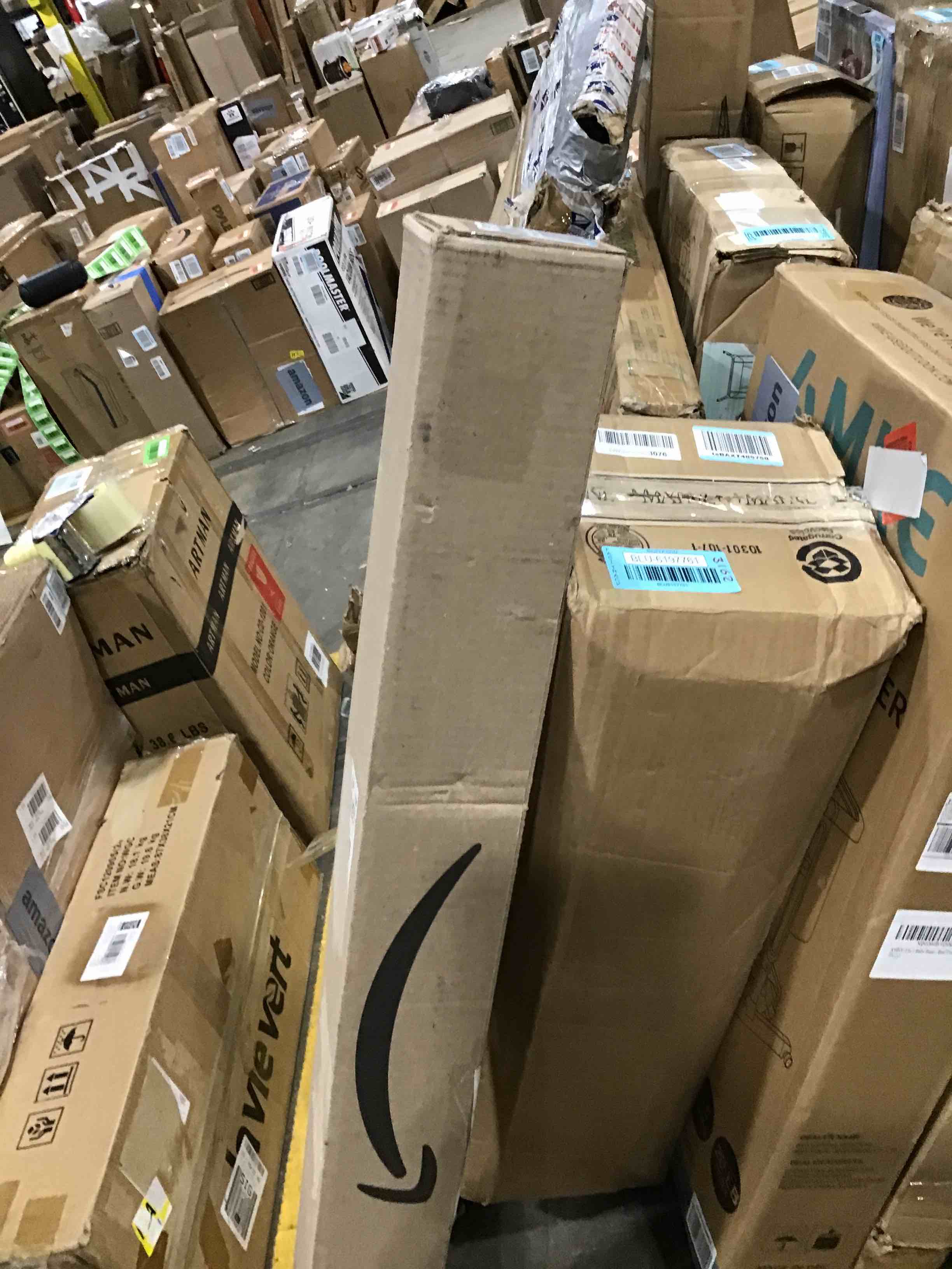 https://s3.amazonaws.com/lotting-images-prod/bidfta/GRN6277395_1716562487168.jpeg