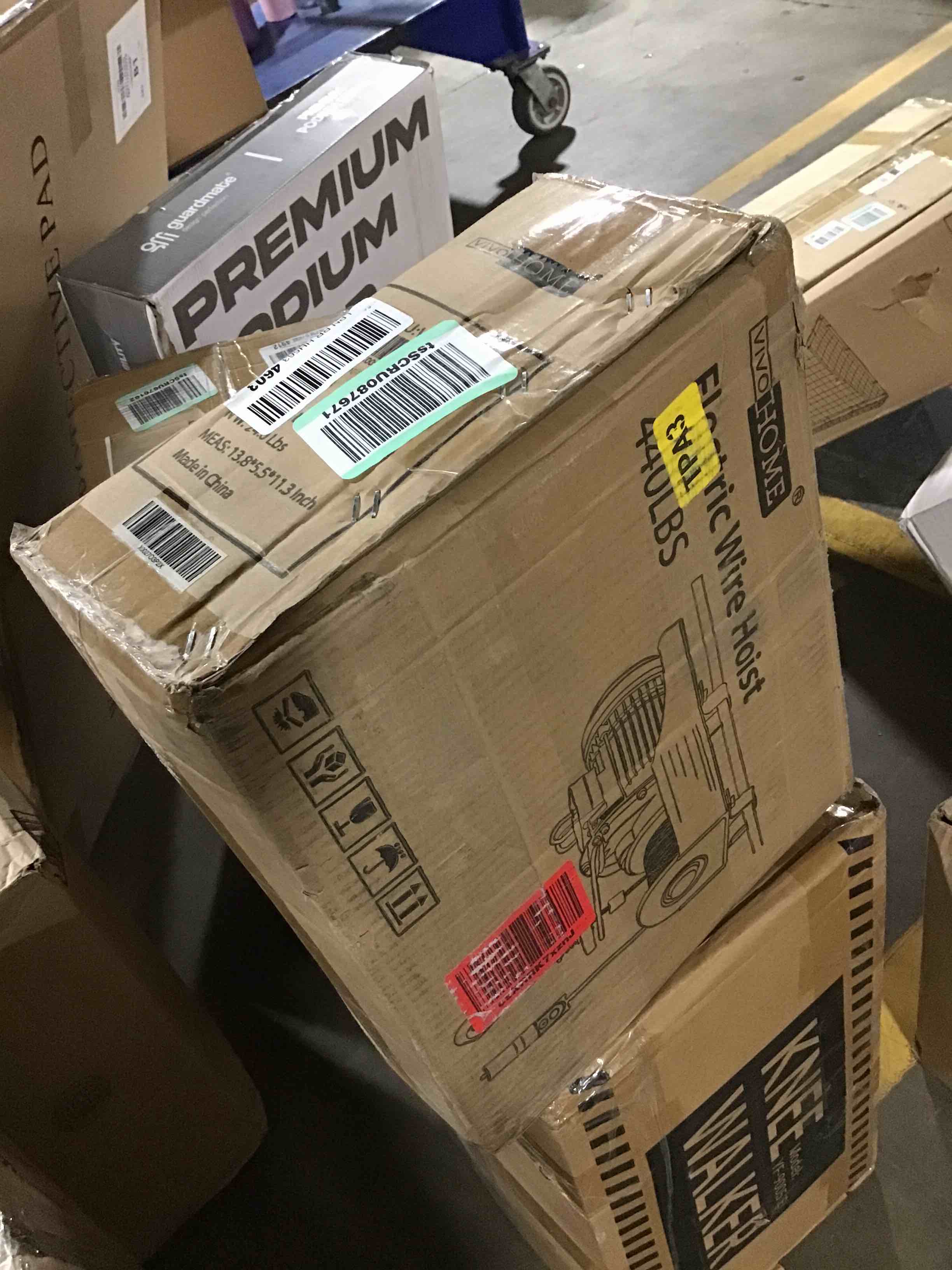 https://s3.amazonaws.com/lotting-images-prod/bidfta/GRN6278227_1717696455247.jpeg