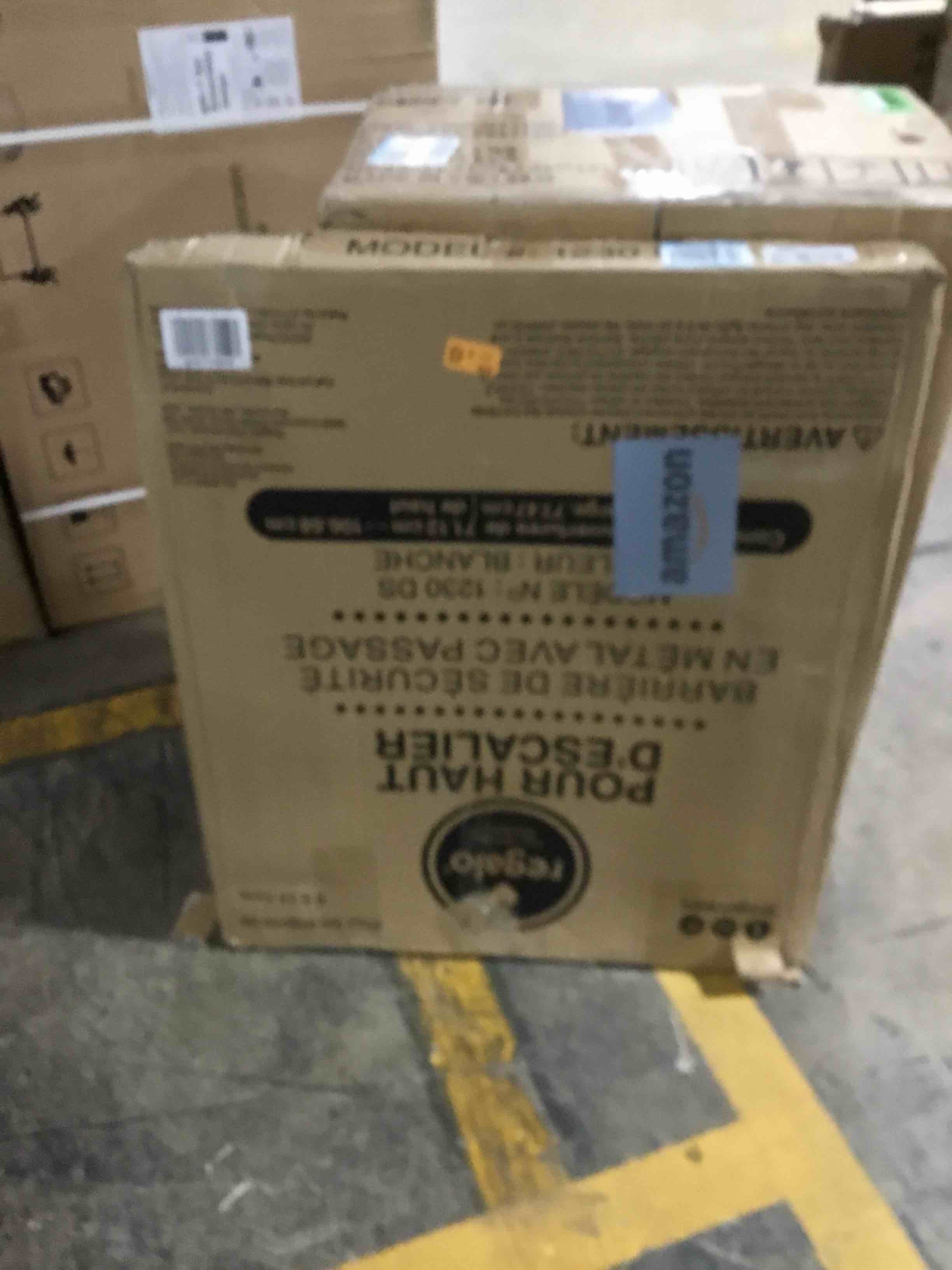 https://s3.amazonaws.com/lotting-images-prod/bidfta/GRN6278513_1718035243475.jpeg