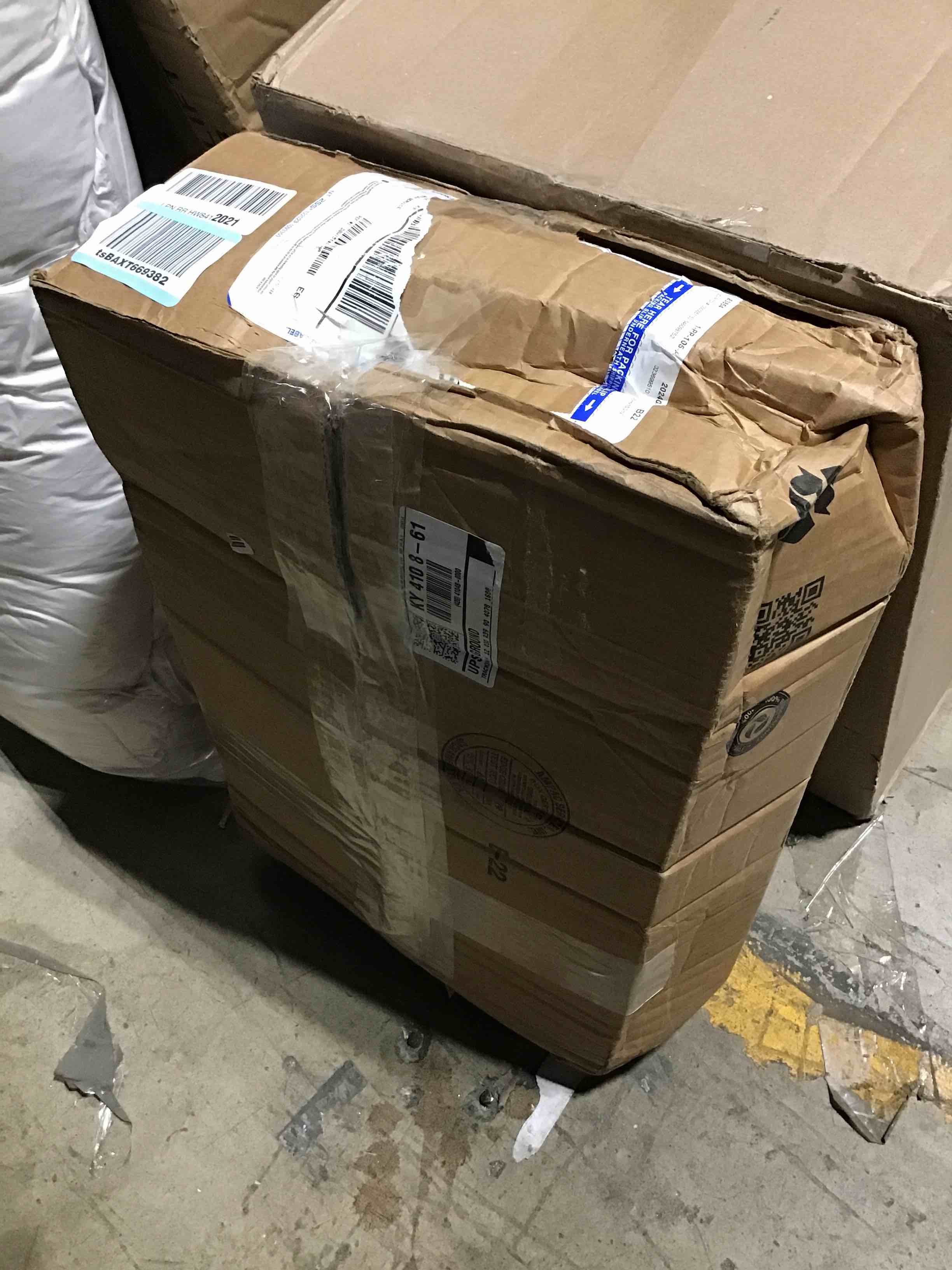 https://s3.amazonaws.com/lotting-images-prod/bidfta/GRN6279121_1719330865631.jpeg