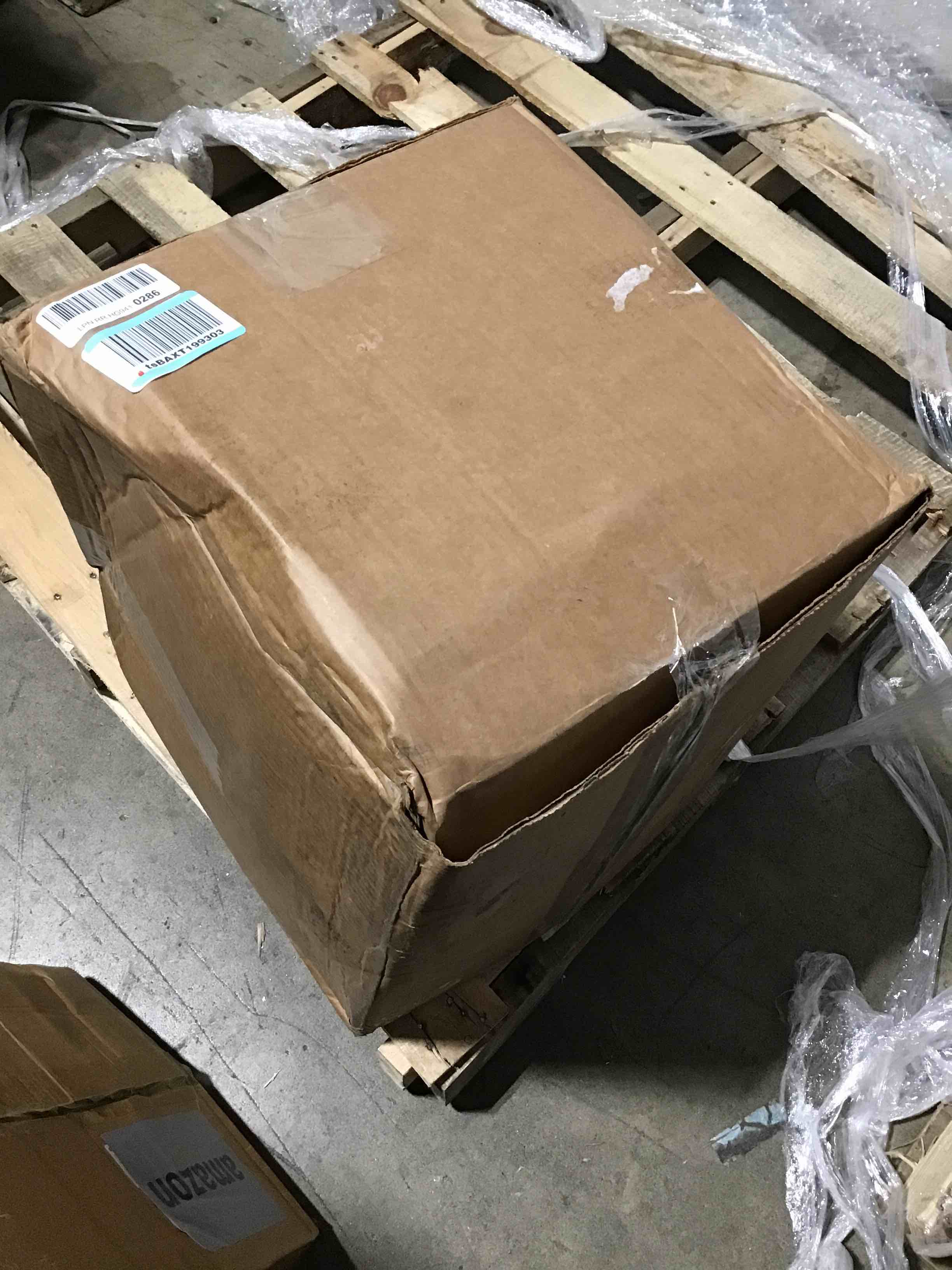 https://s3.amazonaws.com/lotting-images-prod/bidfta/GRN6279408_1720622413054.jpeg