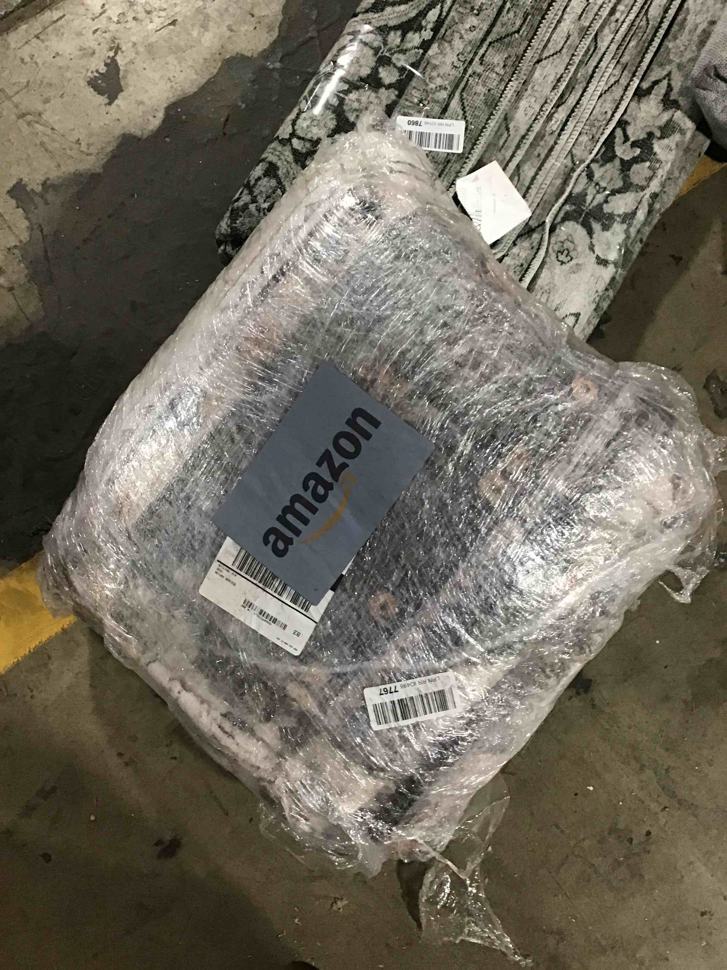 https://s3.amazonaws.com/lotting-images-prod/bidfta/GRN6280405_1716302526832.jpeg