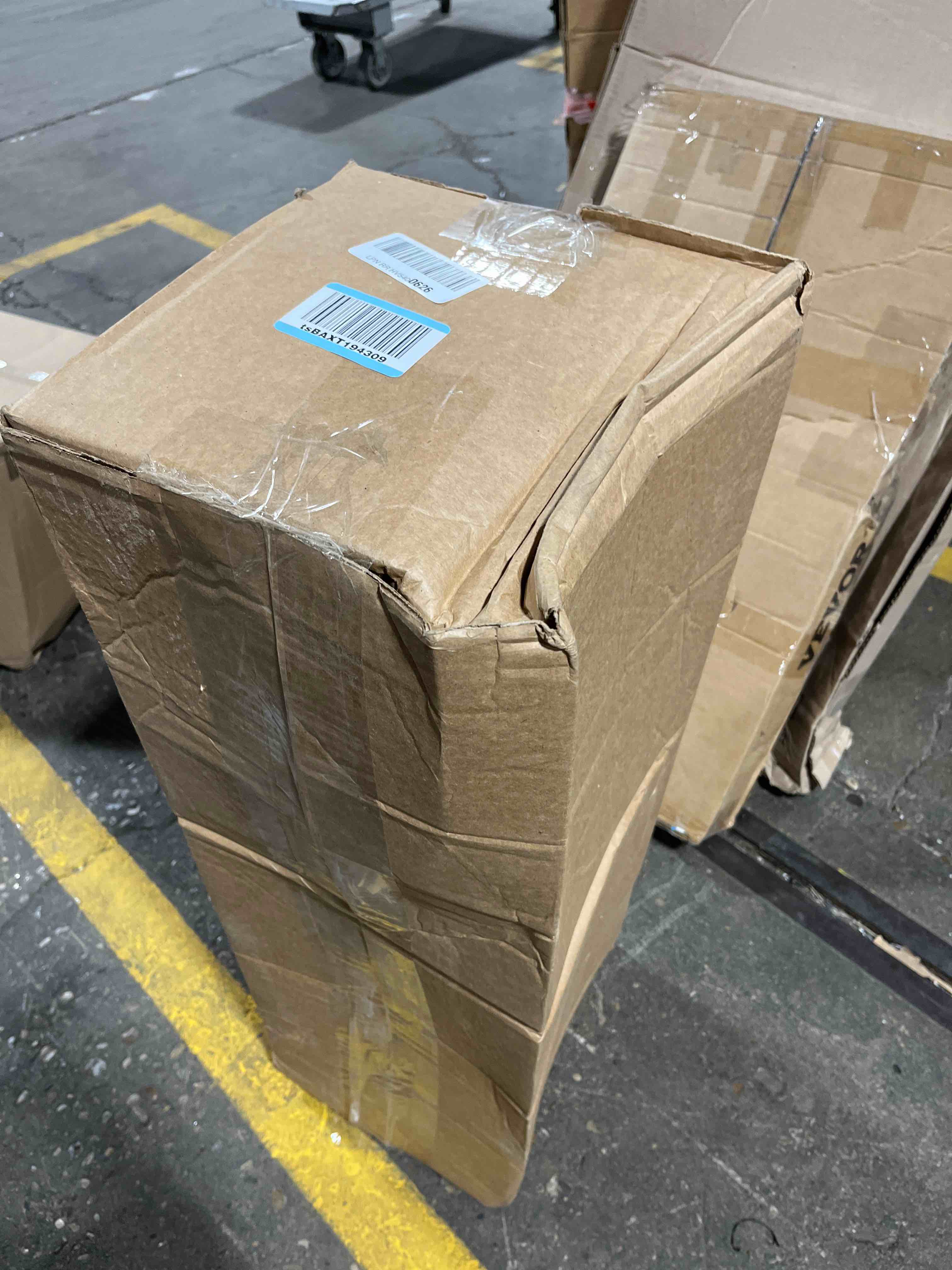 https://s3.amazonaws.com/lotting-images-prod/bidfta/GRN6280466_1716403566919.jpeg