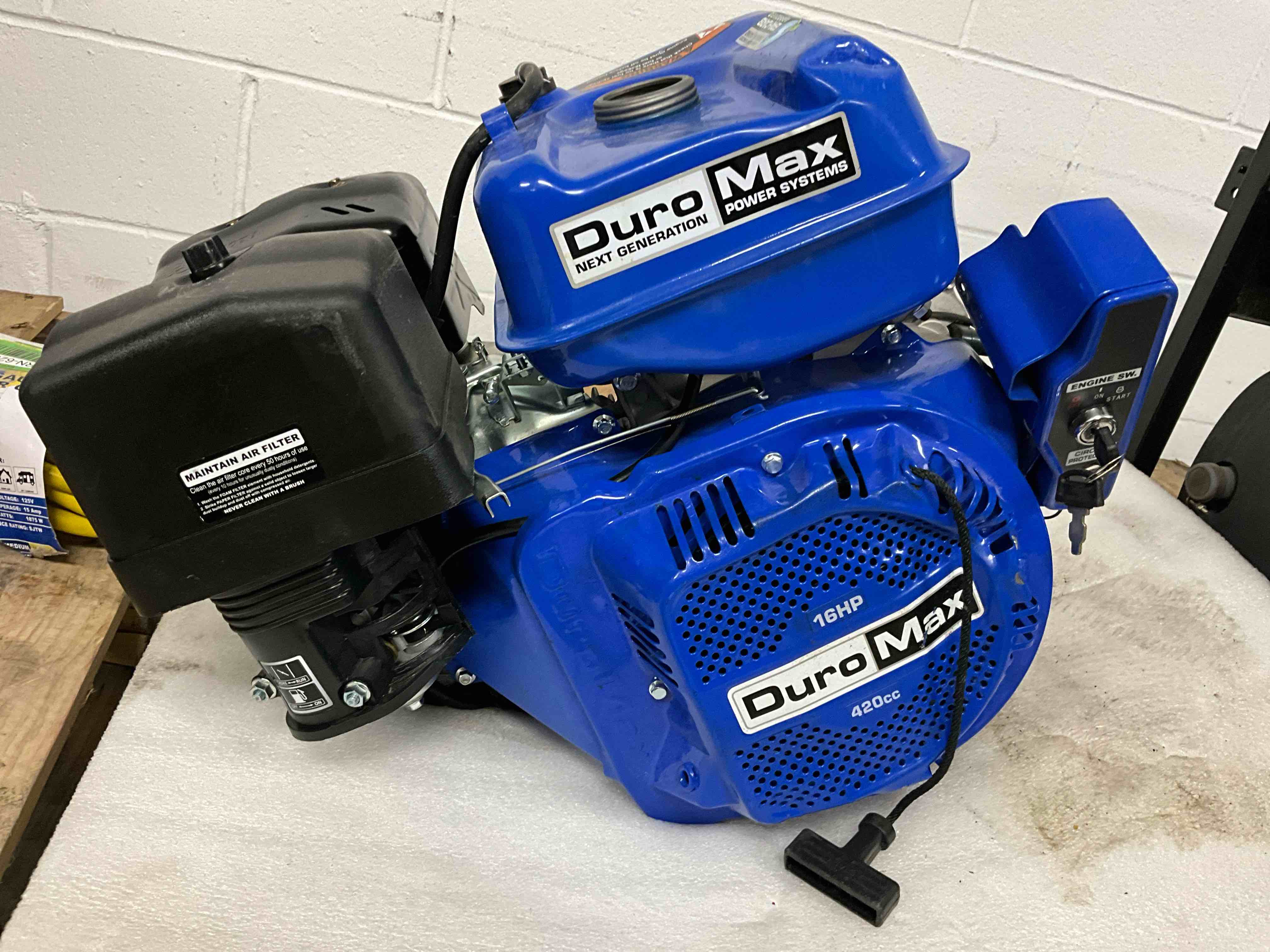 Duromax 16Hp 420 CC
