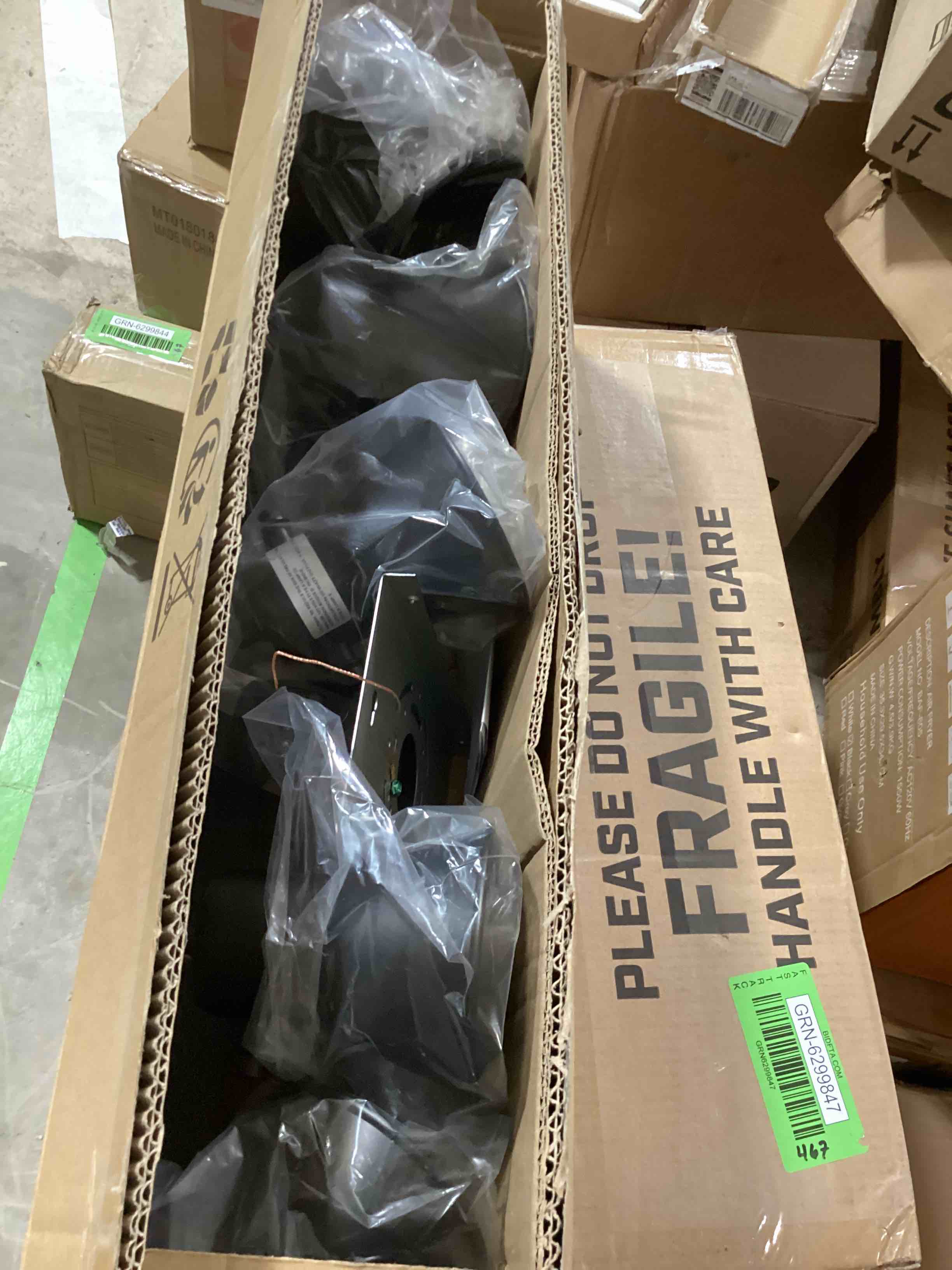 https://s3.amazonaws.com/lotting-images-prod/bidfta/GRN6299843_1728932945261.jpeg