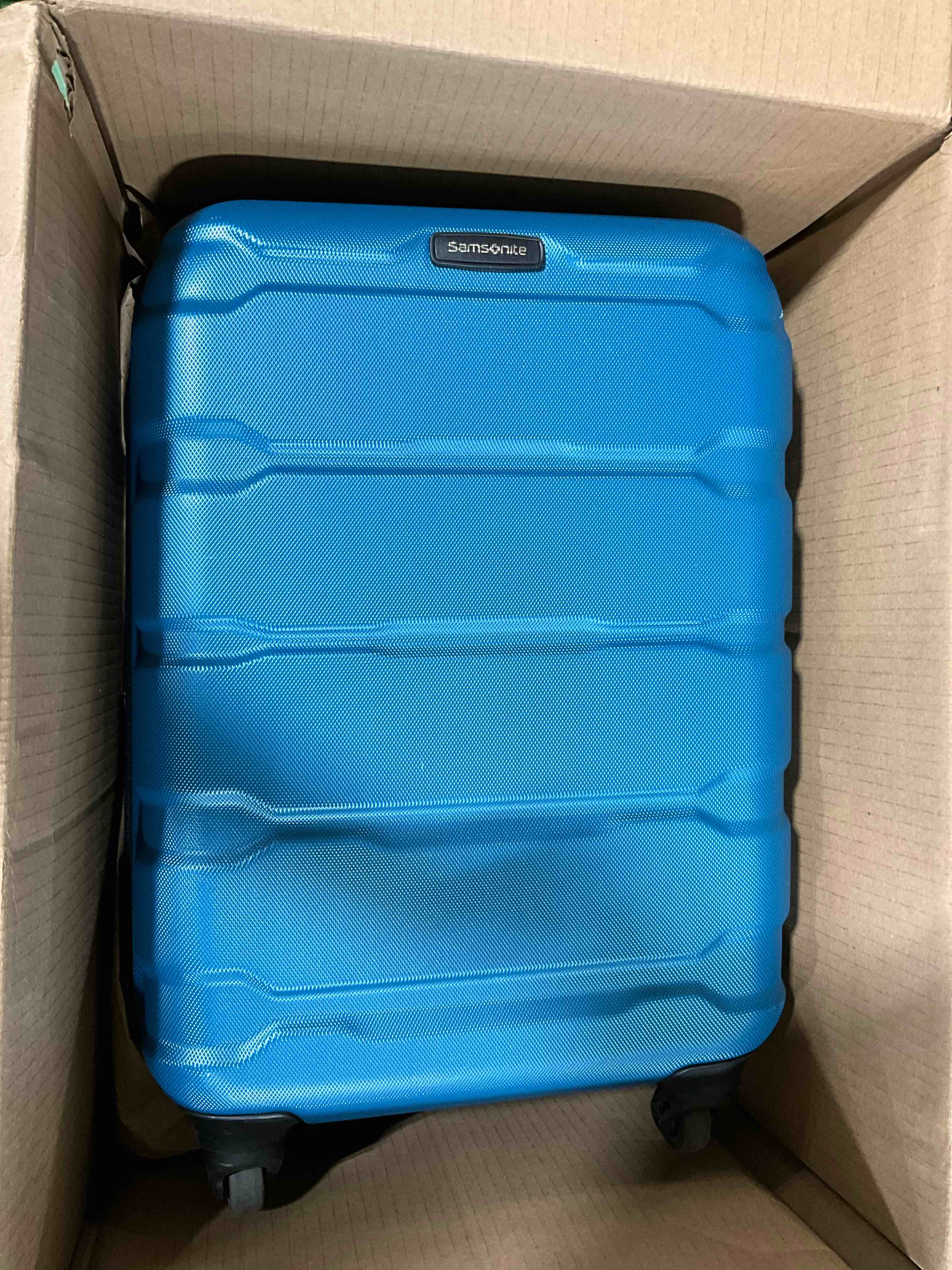 https://s3.amazonaws.com/lotting-images-prod/bidfta/GRN6300213_1729532589246.jpeg