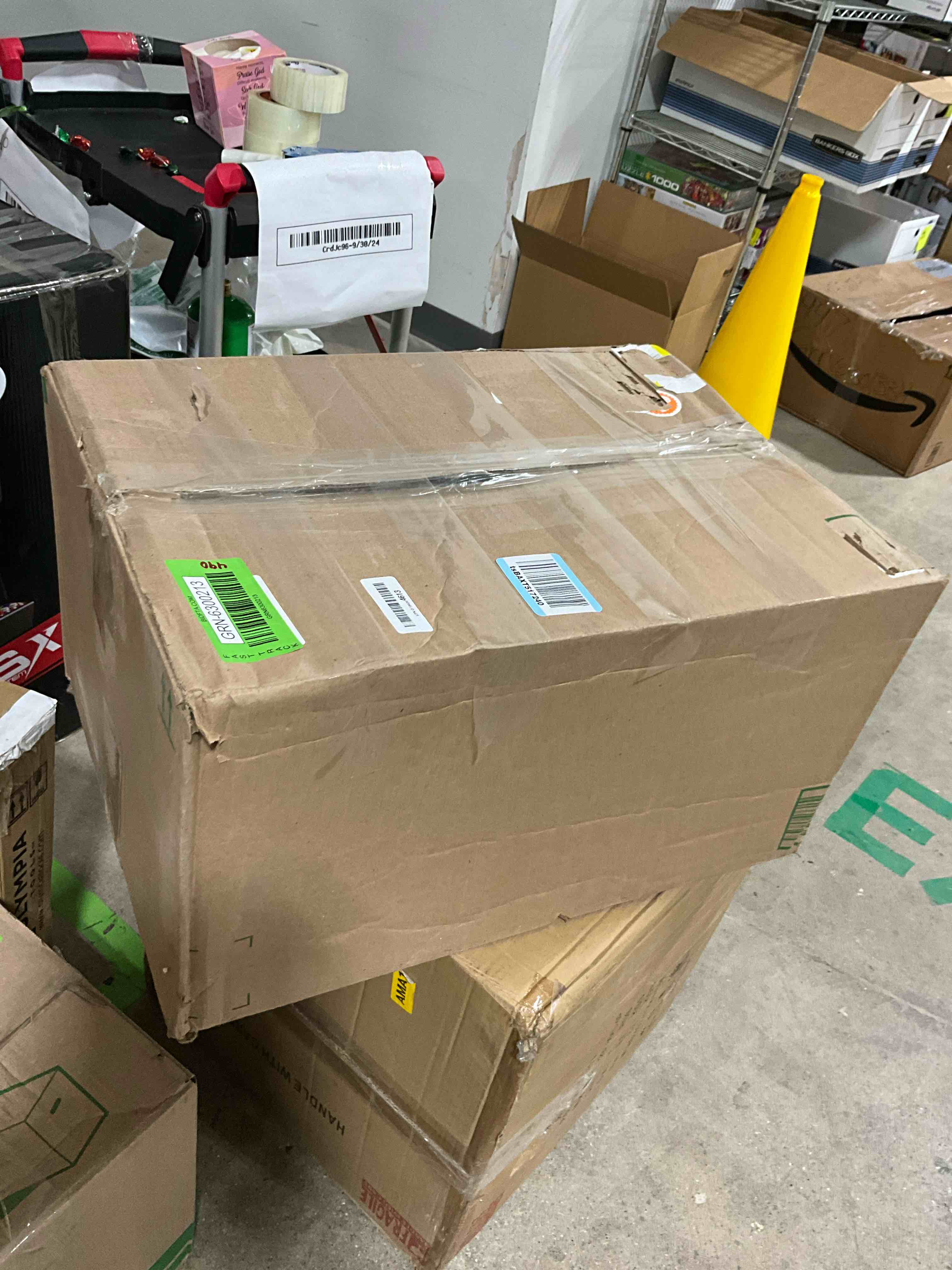 https://s3.amazonaws.com/lotting-images-prod/bidfta/GRN6300213_1729532618583.jpeg