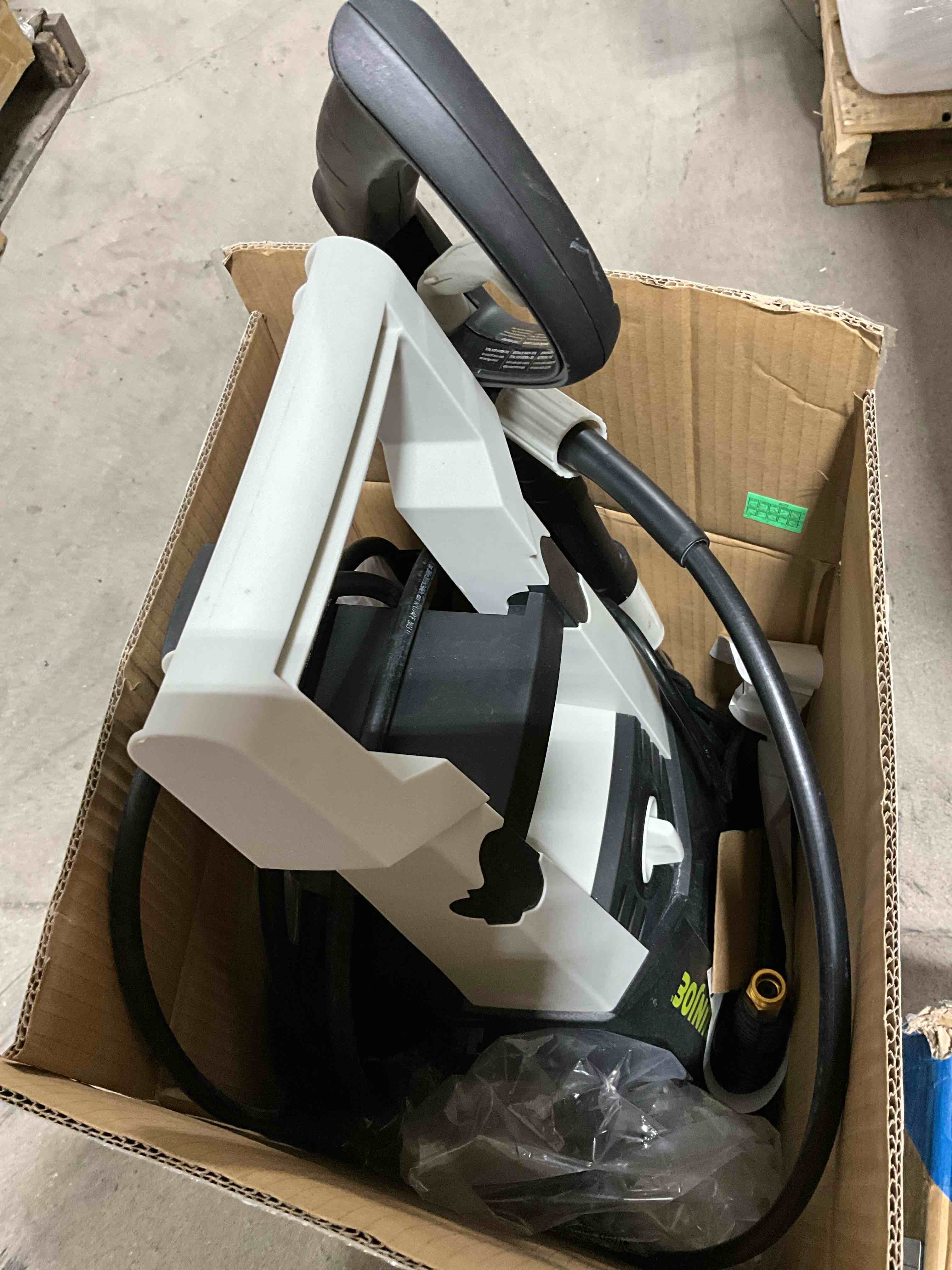 https://s3.amazonaws.com/lotting-images-prod/bidfta/GRN6300923_1724952799470.jpeg