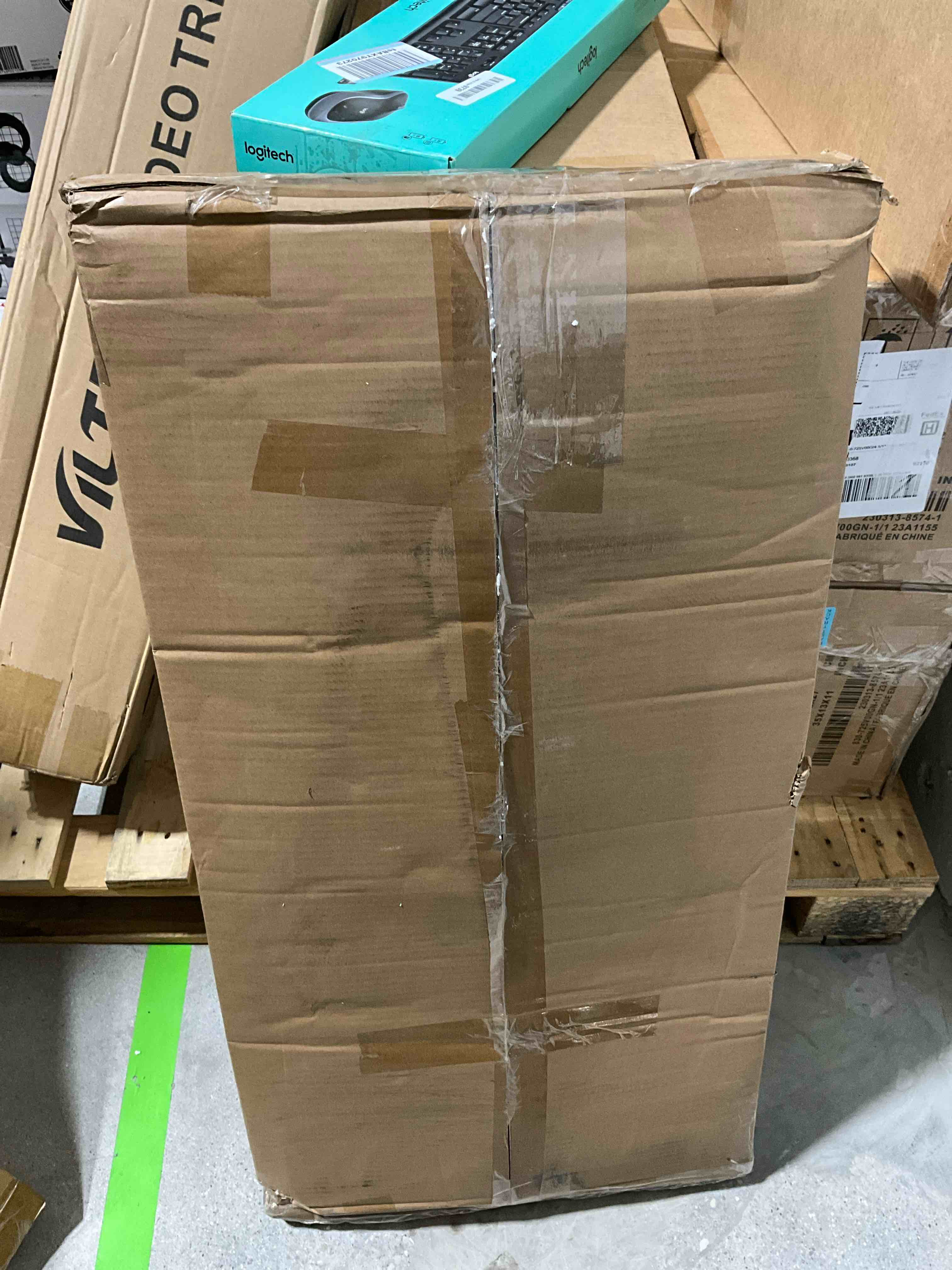 https://s3.amazonaws.com/lotting-images-prod/bidfta/GRN6301619_1725307654894.jpeg
