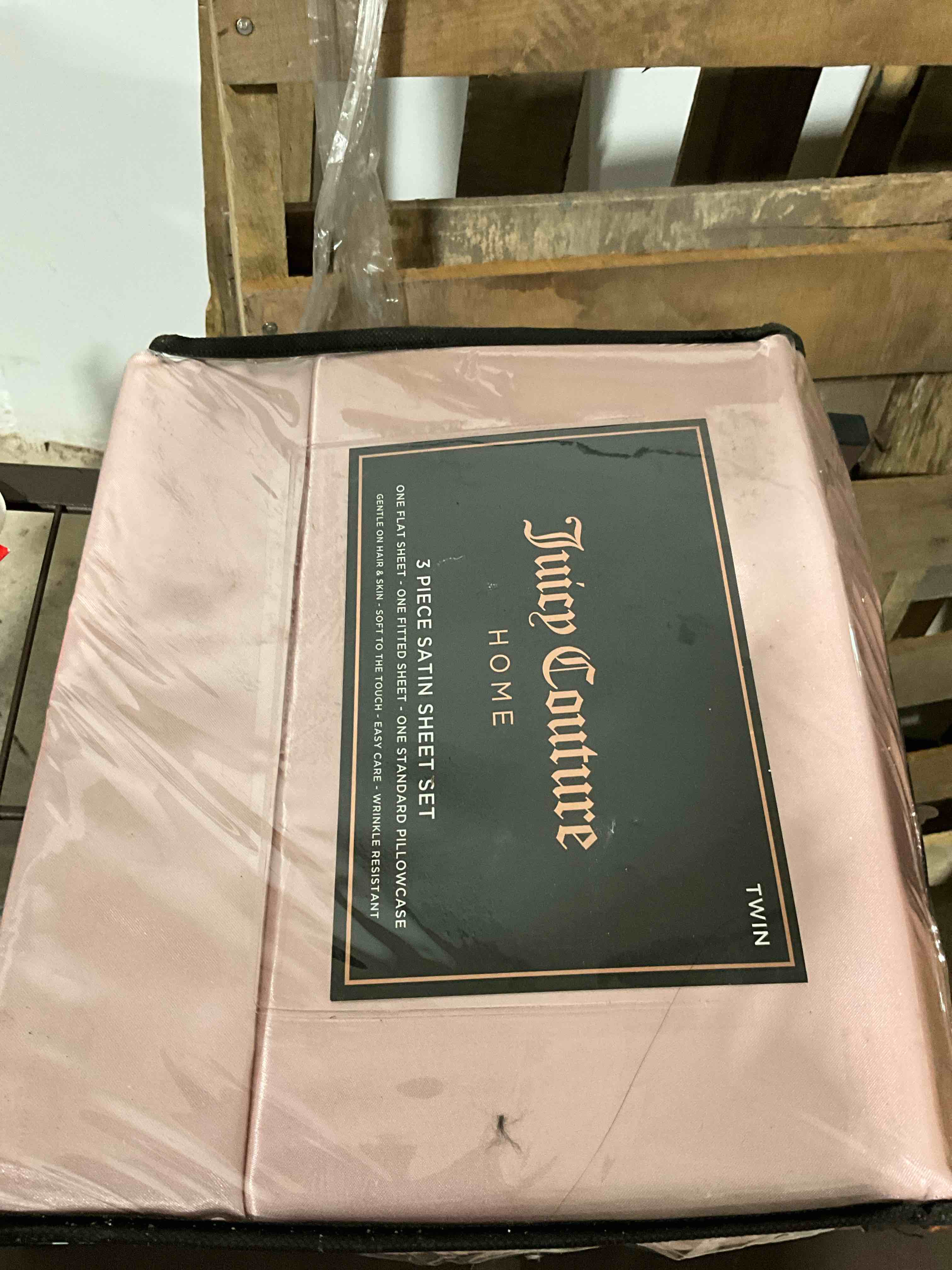 https://s3.amazonaws.com/lotting-images-prod/bidfta/GRN6301833_1725396398092.jpeg