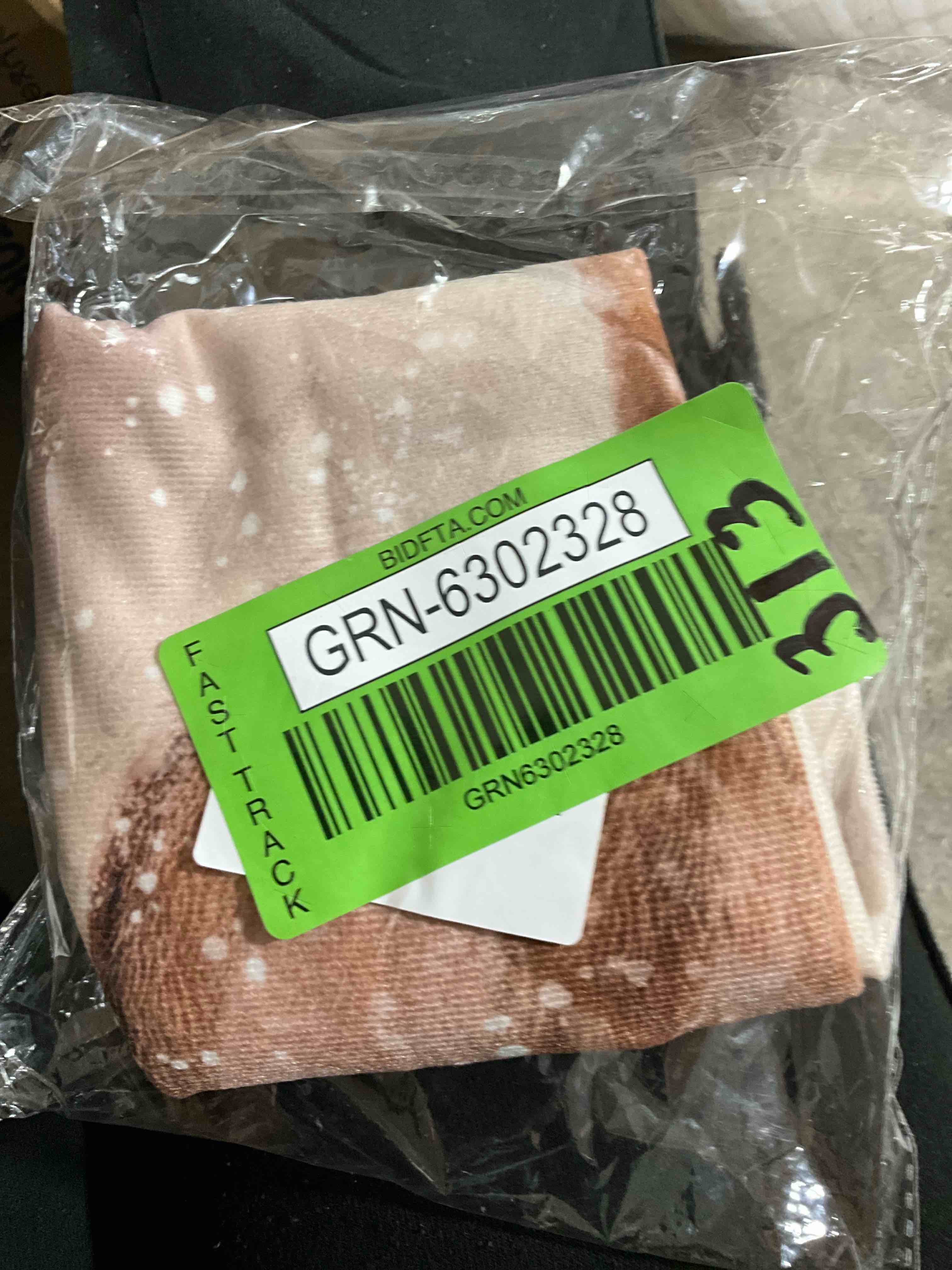 https://s3.amazonaws.com/lotting-images-prod/bidfta/GRN6302328_1725308866883.jpeg