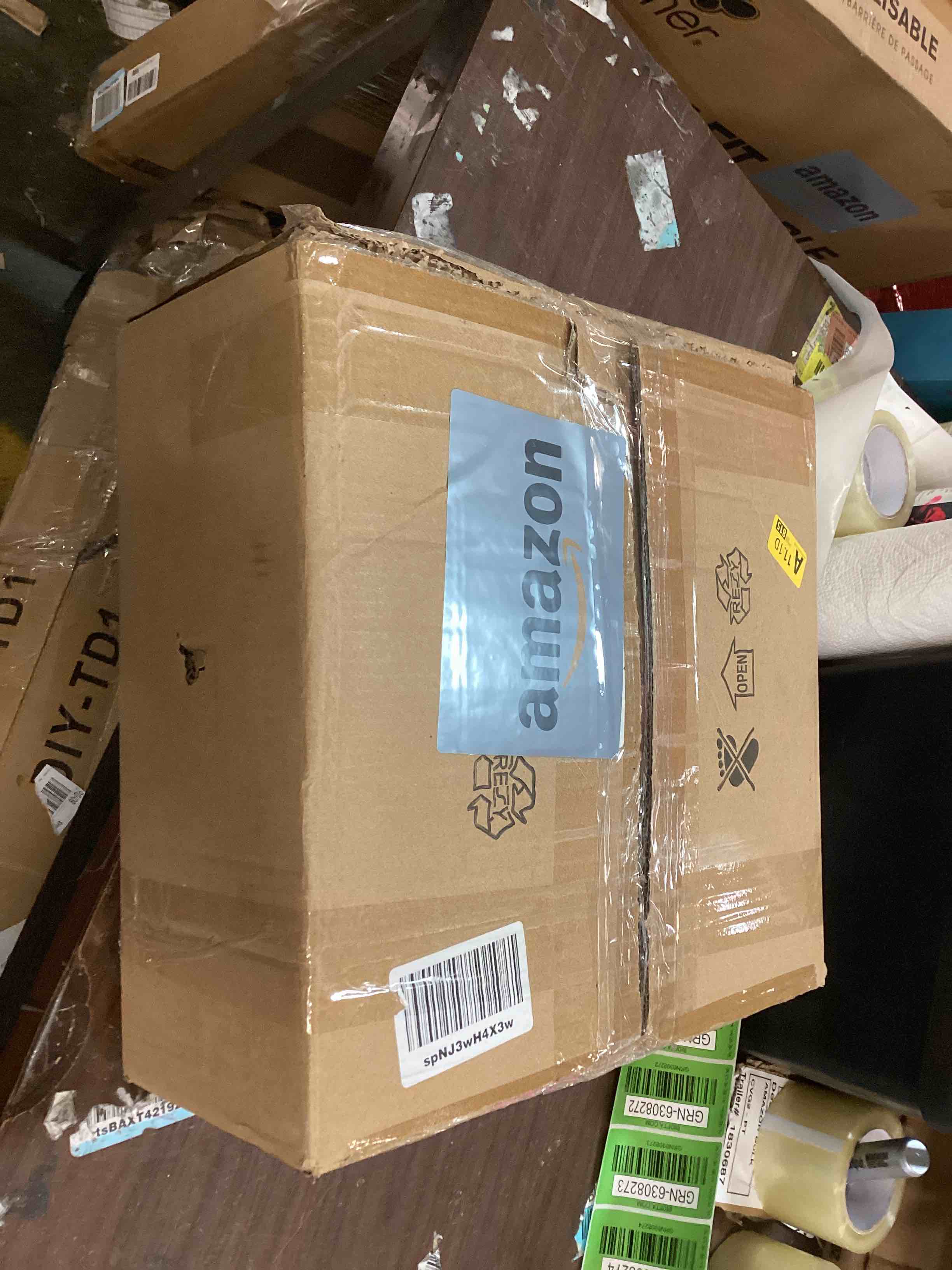 https://s3.amazonaws.com/lotting-images-prod/bidfta/GRN6308270_1712073233657.jpeg