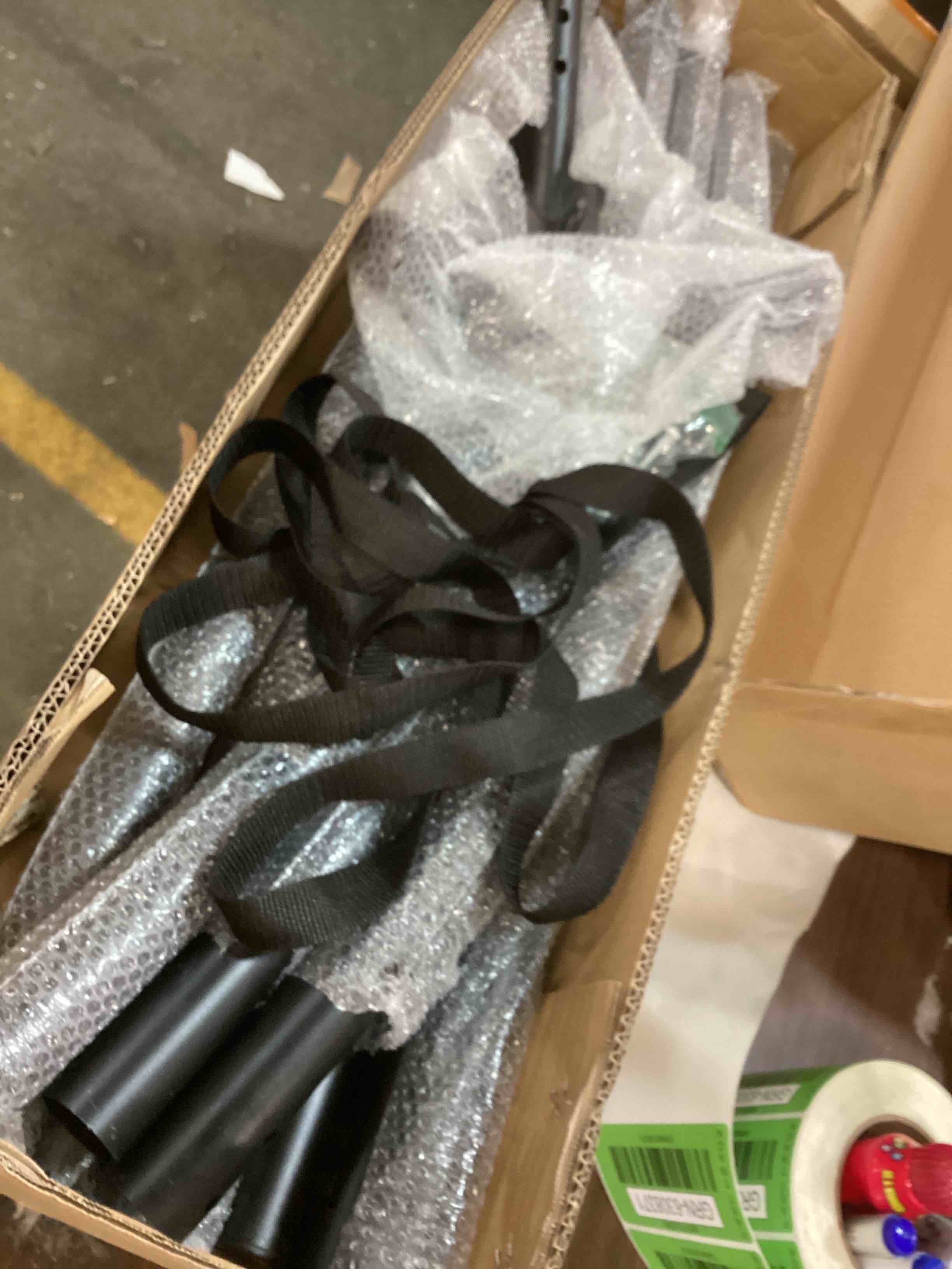 https://s3.amazonaws.com/lotting-images-prod/bidfta/GRN6308371_1712088794507.jpeg