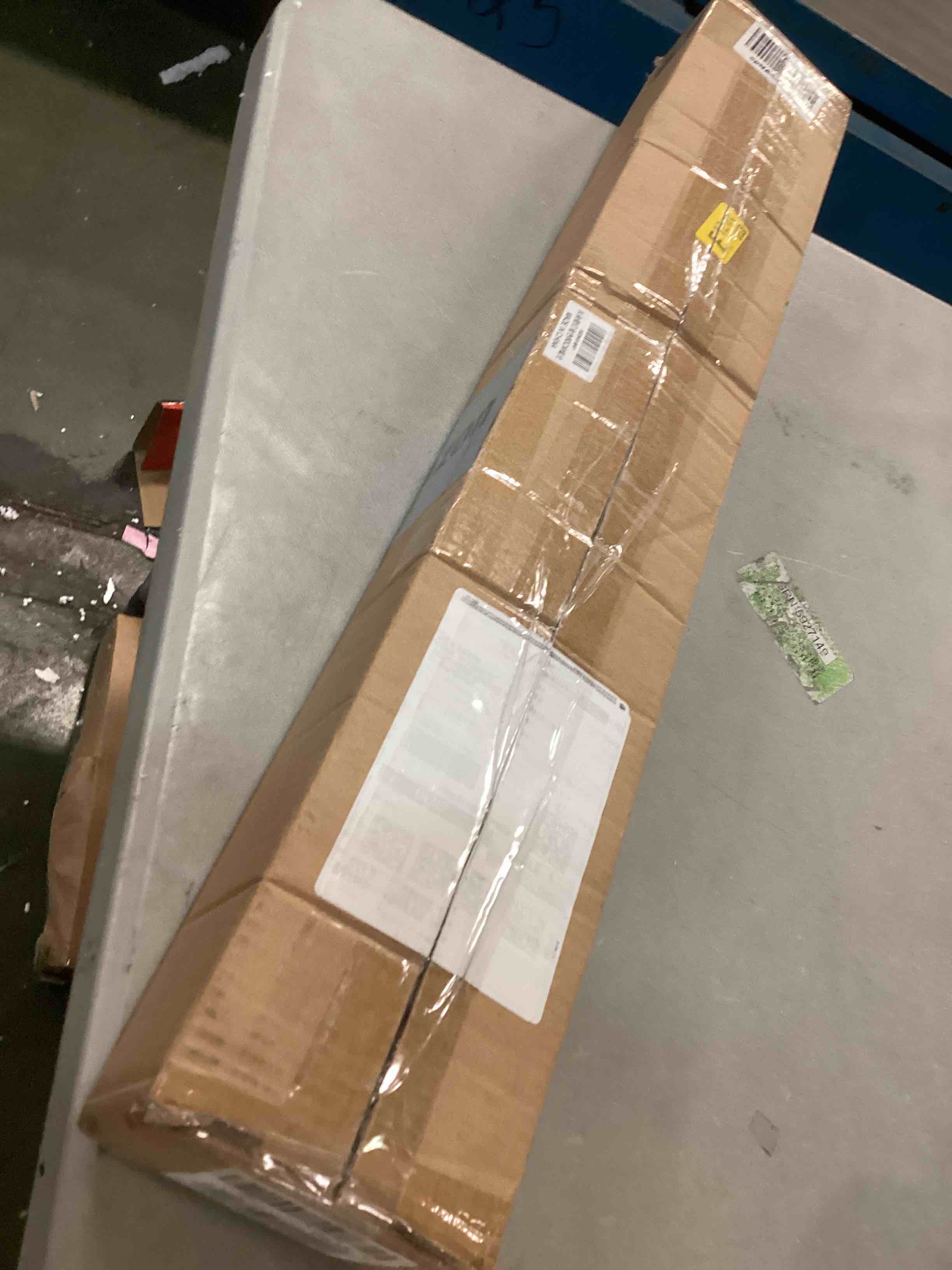 https://s3.amazonaws.com/lotting-images-prod/bidfta/GRN6308817_1712321331949.jpeg