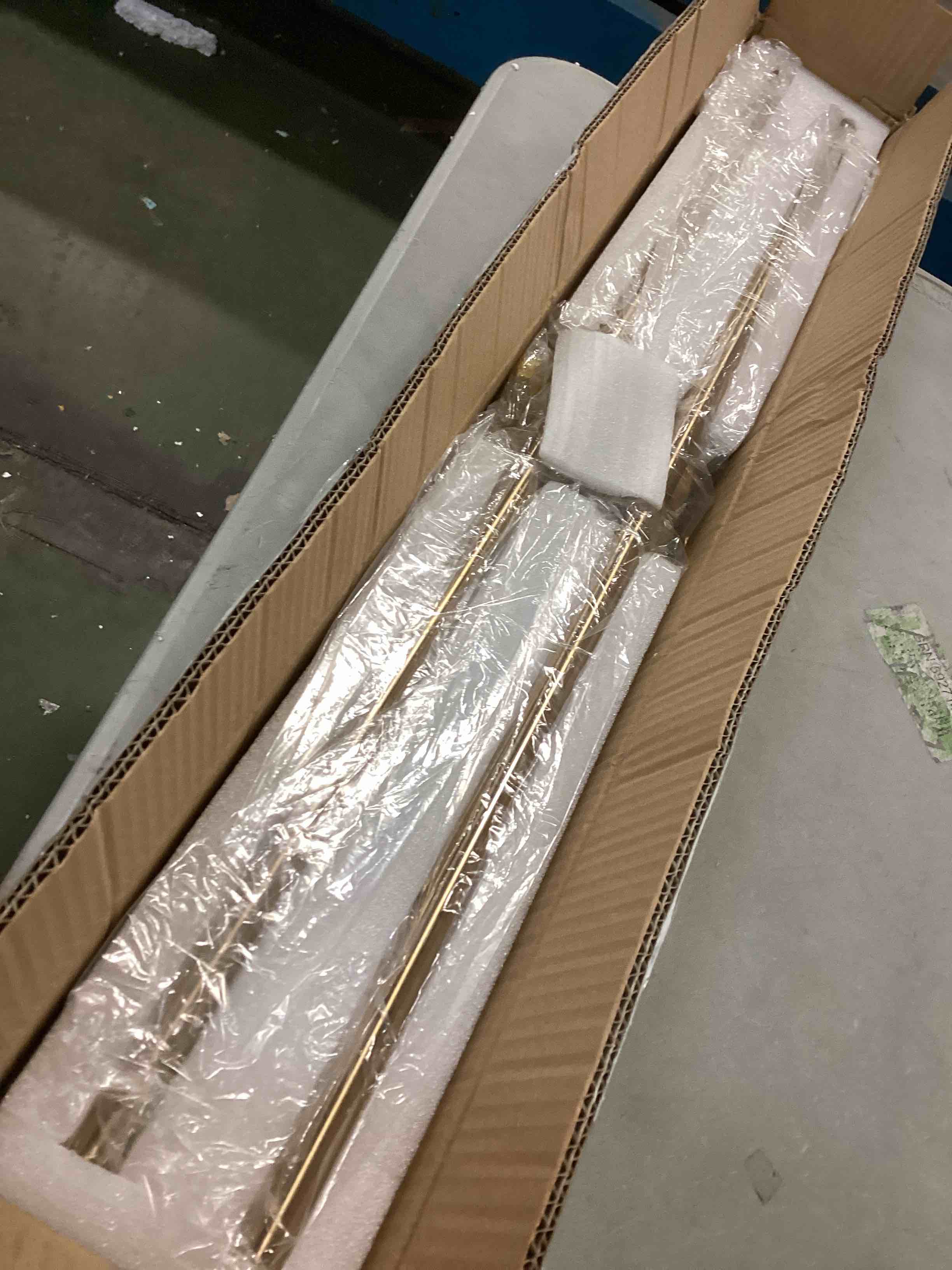 https://s3.amazonaws.com/lotting-images-prod/bidfta/GRN6308817_1712321345837.jpeg