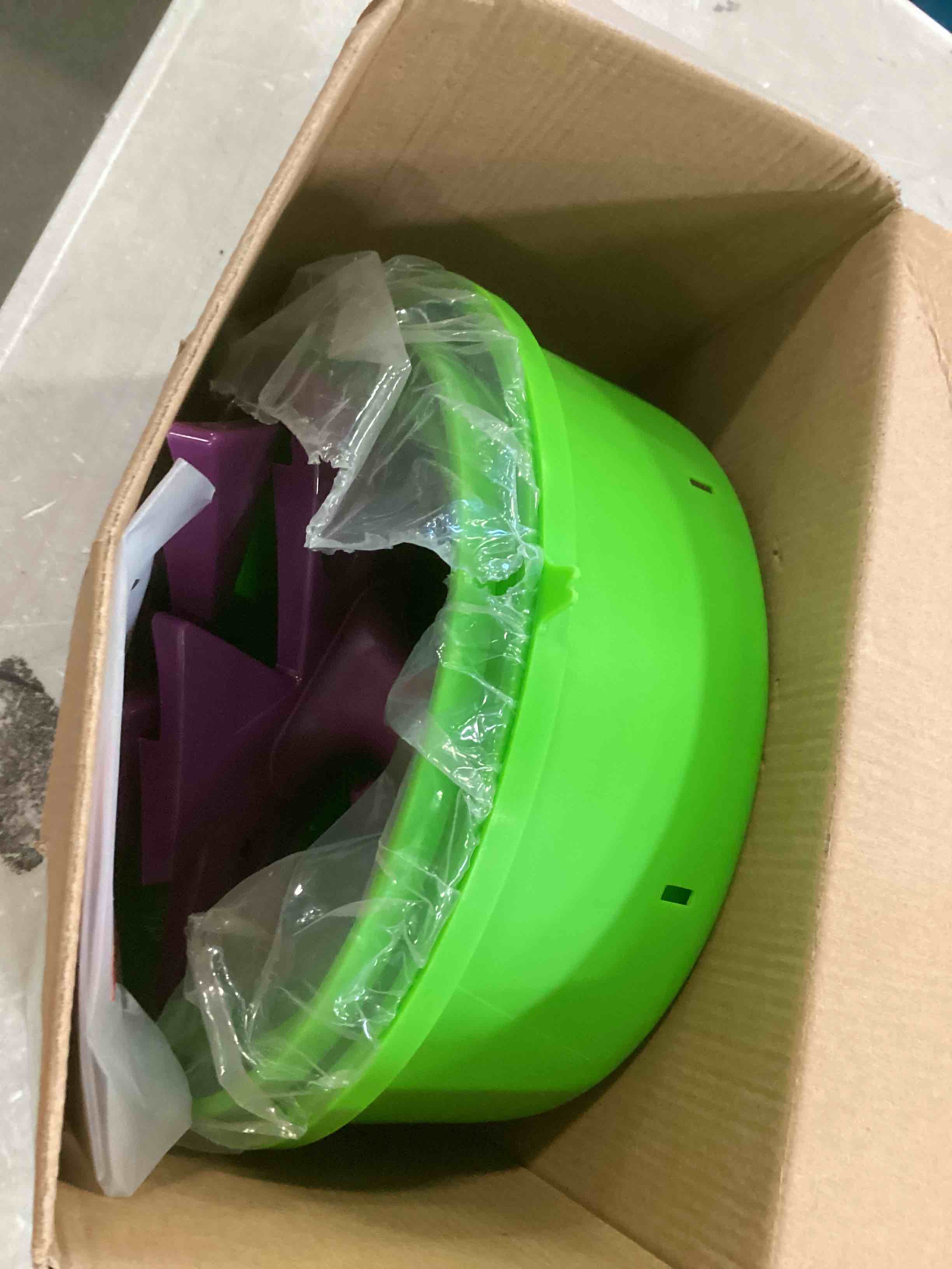 https://s3.amazonaws.com/lotting-images-prod/bidfta/GRN6309116_1712415821537.jpeg