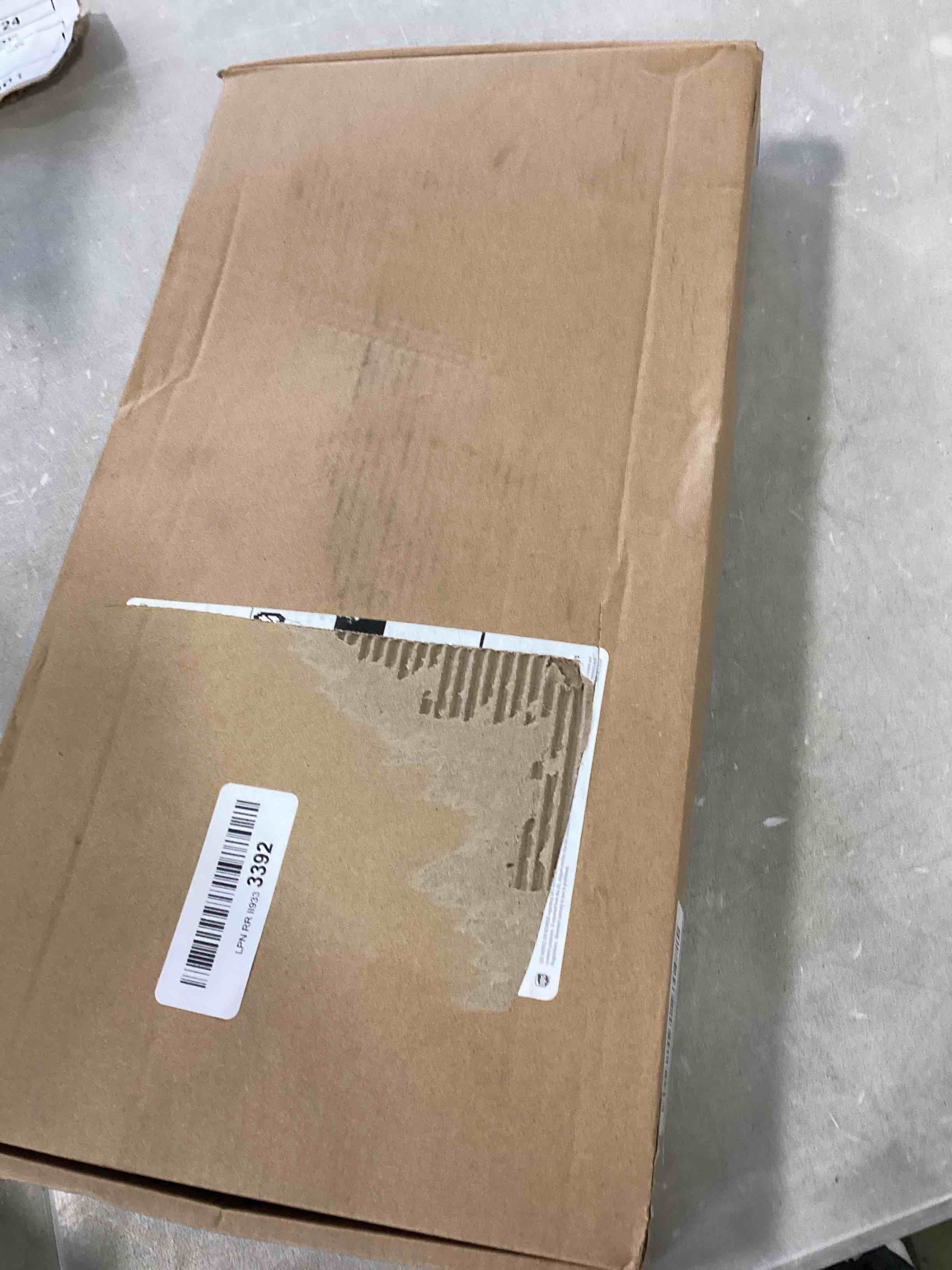 https://s3.amazonaws.com/lotting-images-prod/bidfta/GRN6309747_1712261608516.jpeg