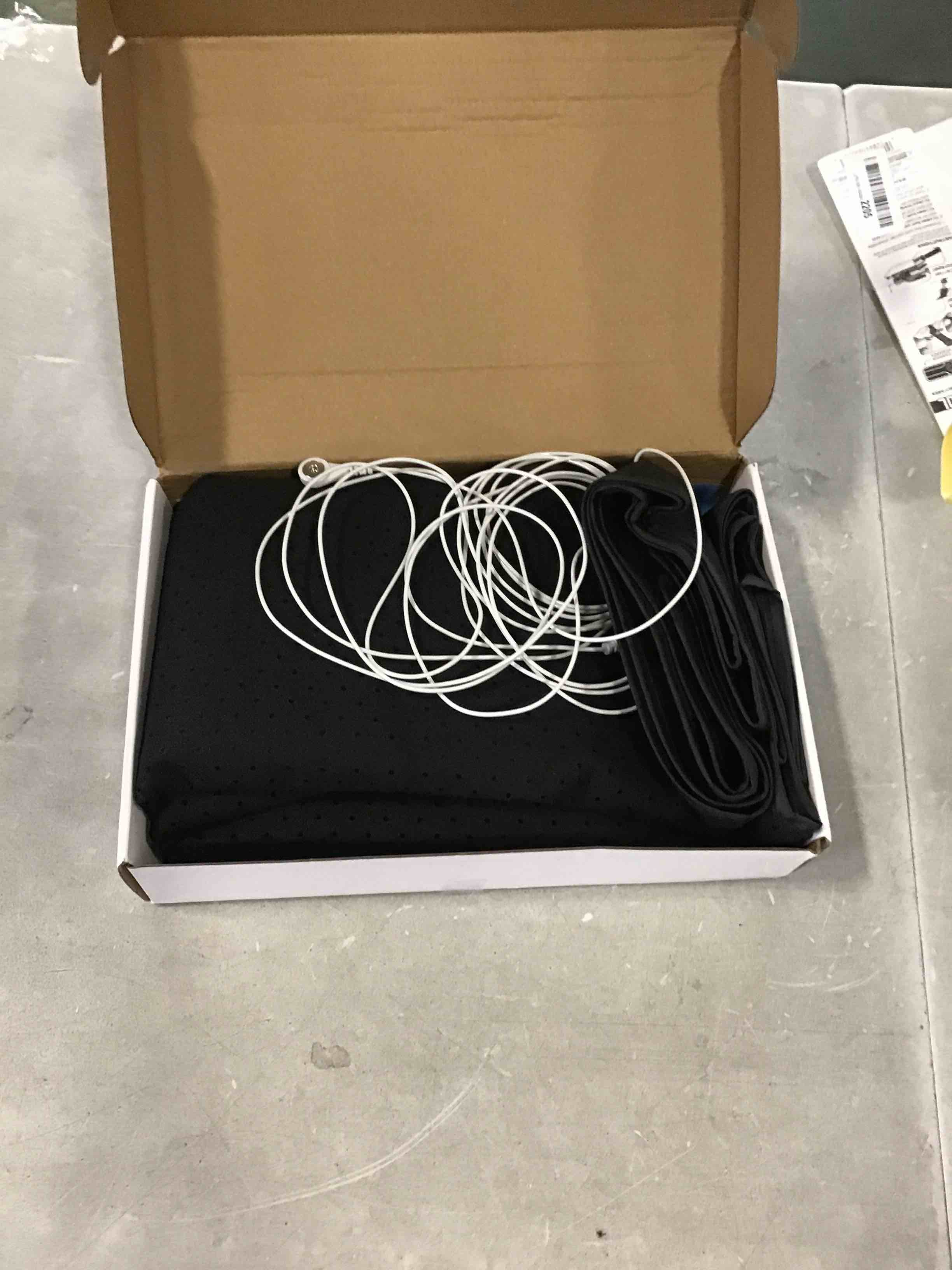 https://s3.amazonaws.com/lotting-images-prod/bidfta/GRN6310062_1712687451508.jpeg