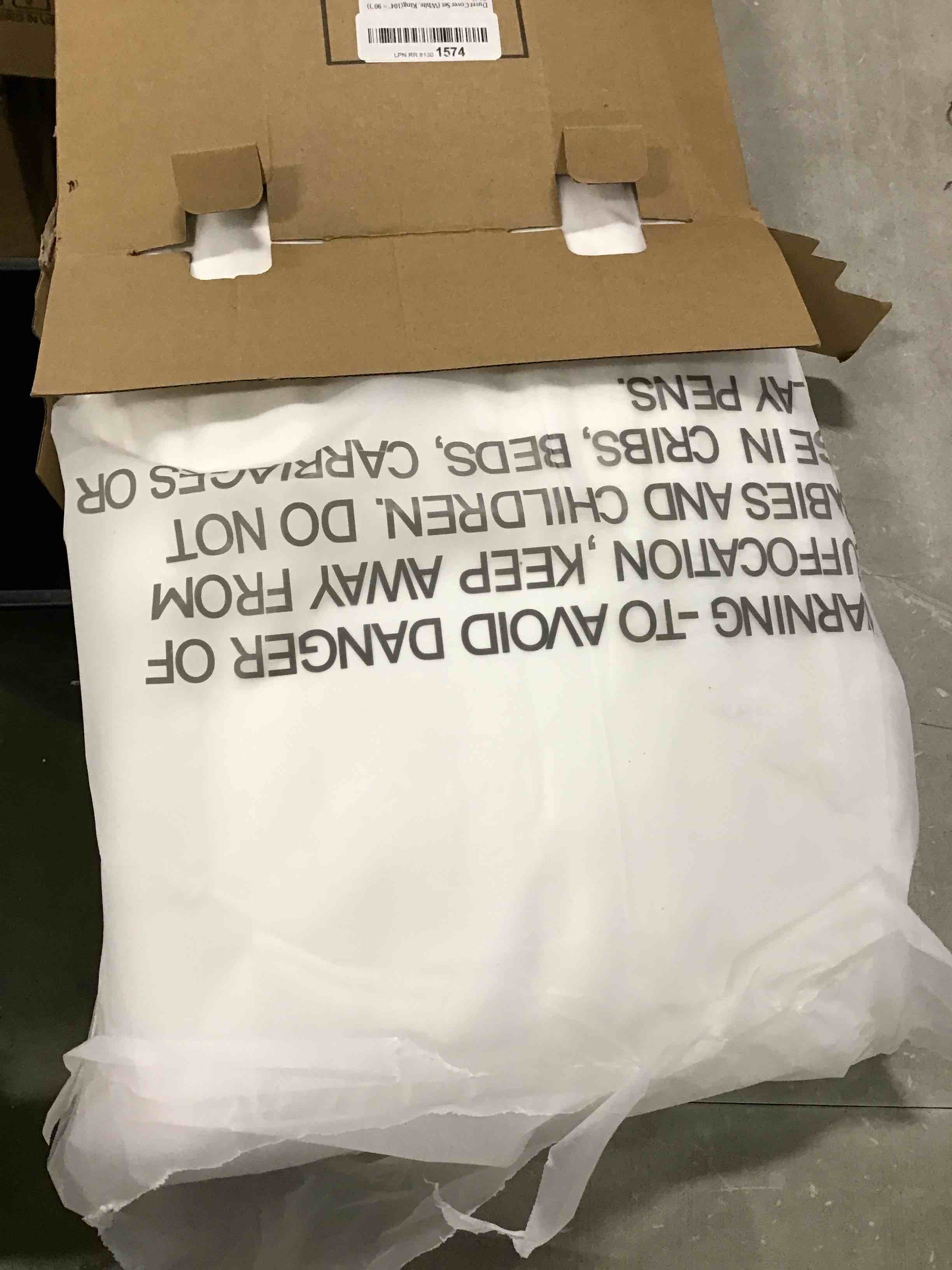https://s3.amazonaws.com/lotting-images-prod/bidfta/GRN6310122_1712751696595.jpeg