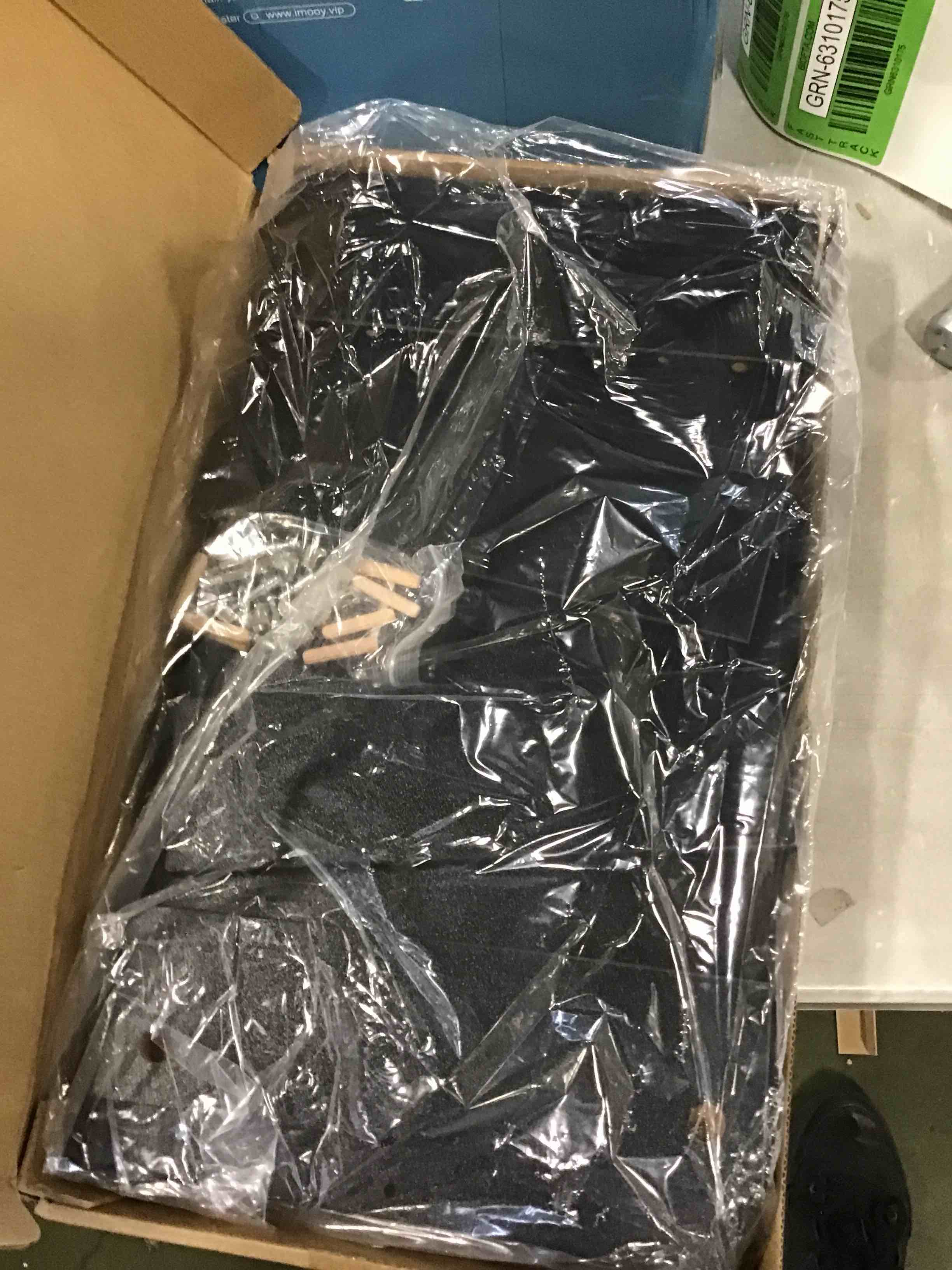 https://s3.amazonaws.com/lotting-images-prod/bidfta/GRN6310175_1712760237642.jpeg