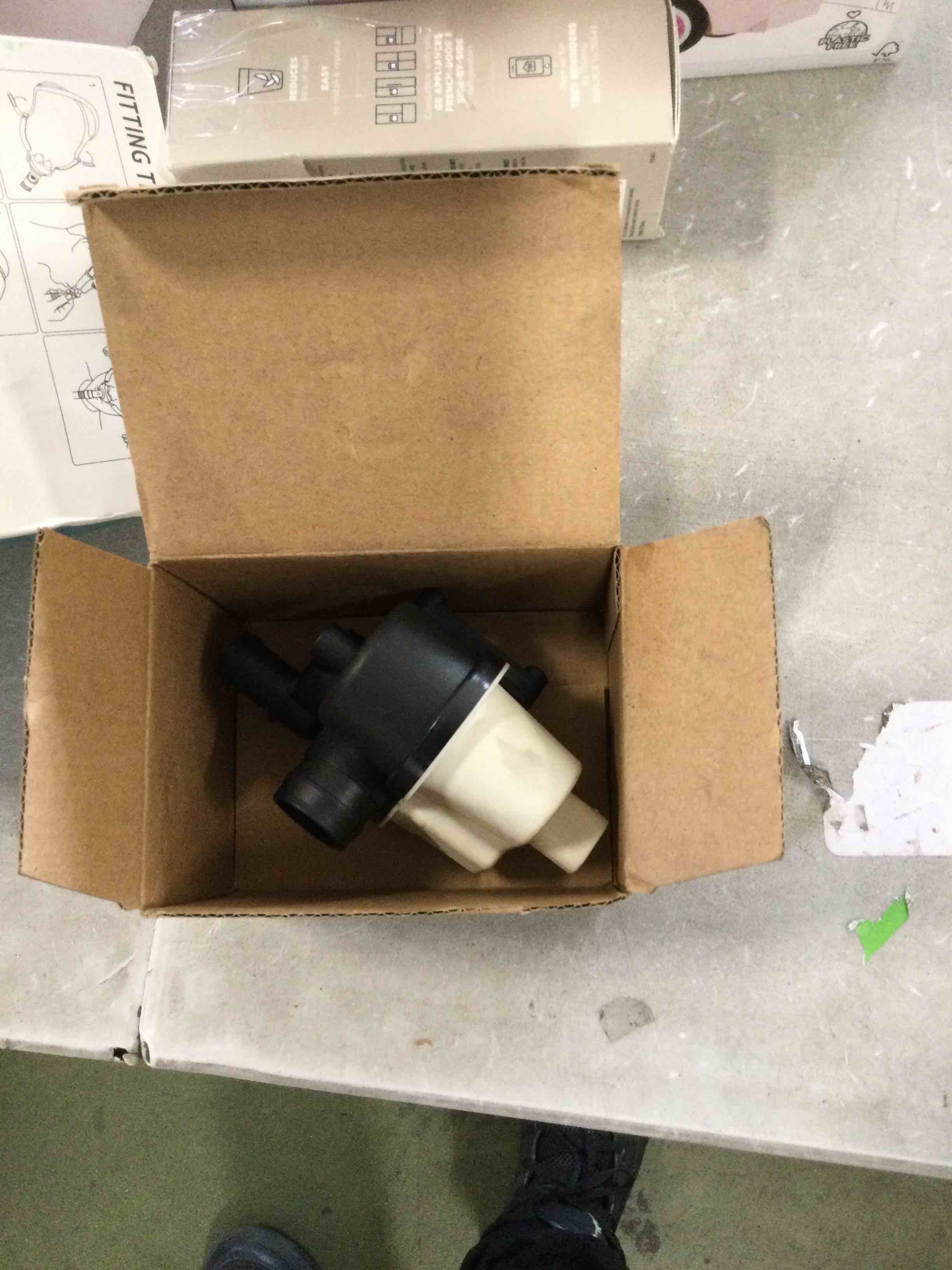 https://s3.amazonaws.com/lotting-images-prod/bidfta/GRN6310711_1713185950633.jpeg