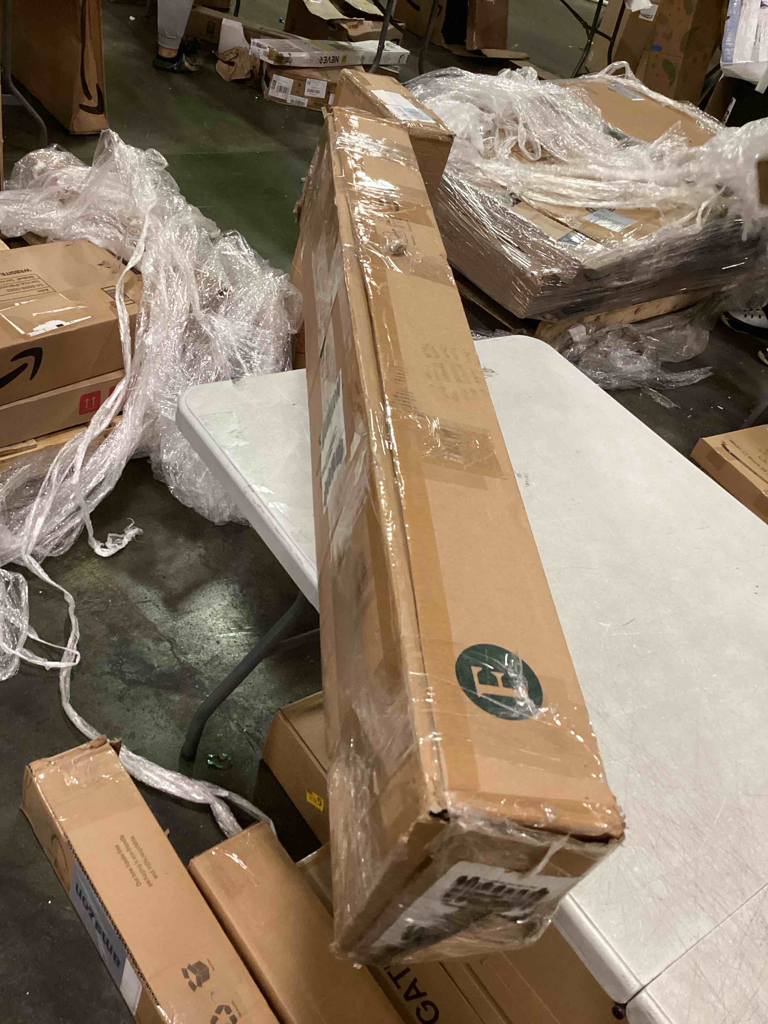 https://s3.amazonaws.com/lotting-images-prod/bidfta/GRN6312878_1712768166355.jpeg