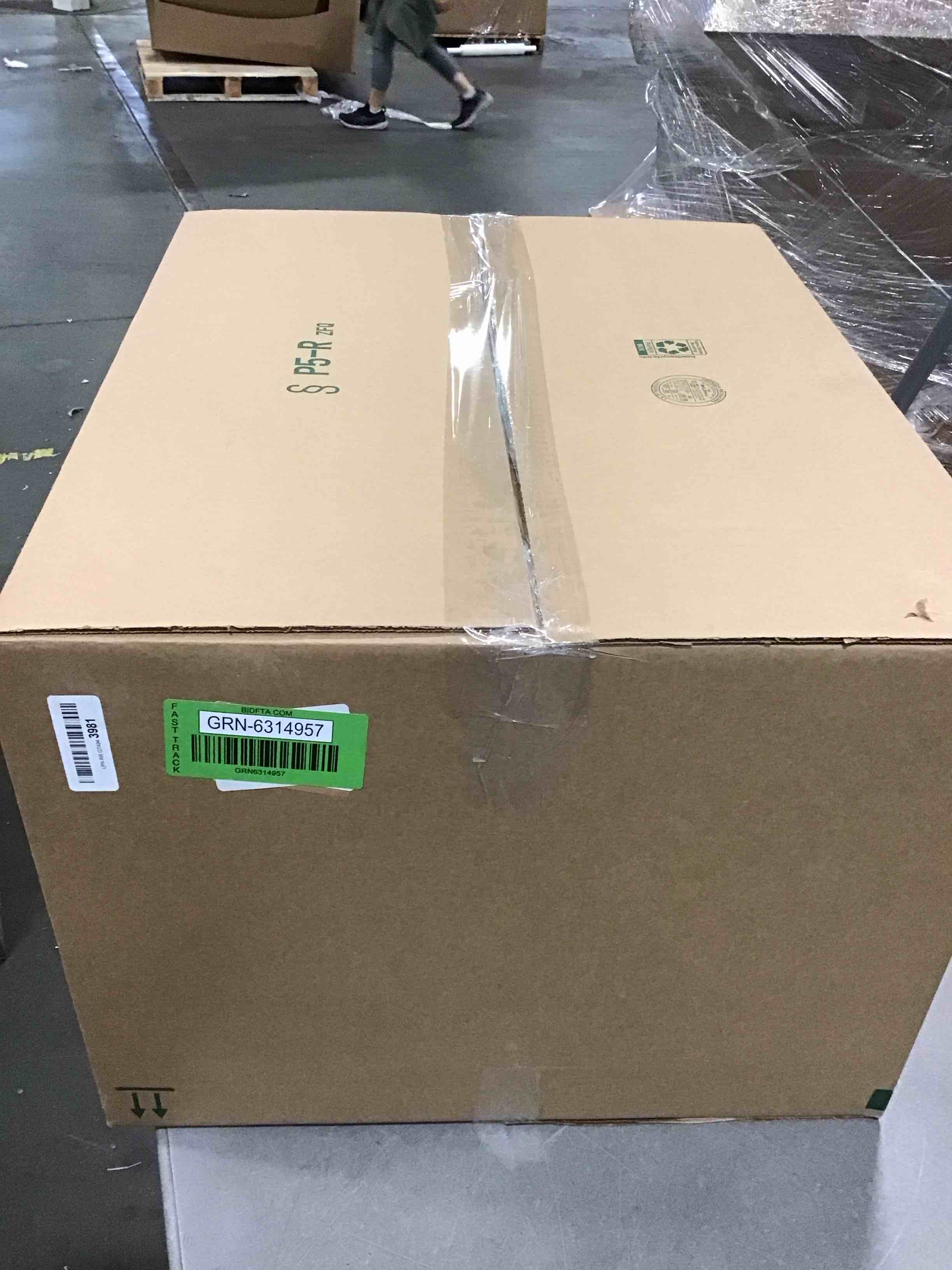 https://s3.amazonaws.com/lotting-images-prod/bidfta/GRN6314957_1712842802839.jpeg
