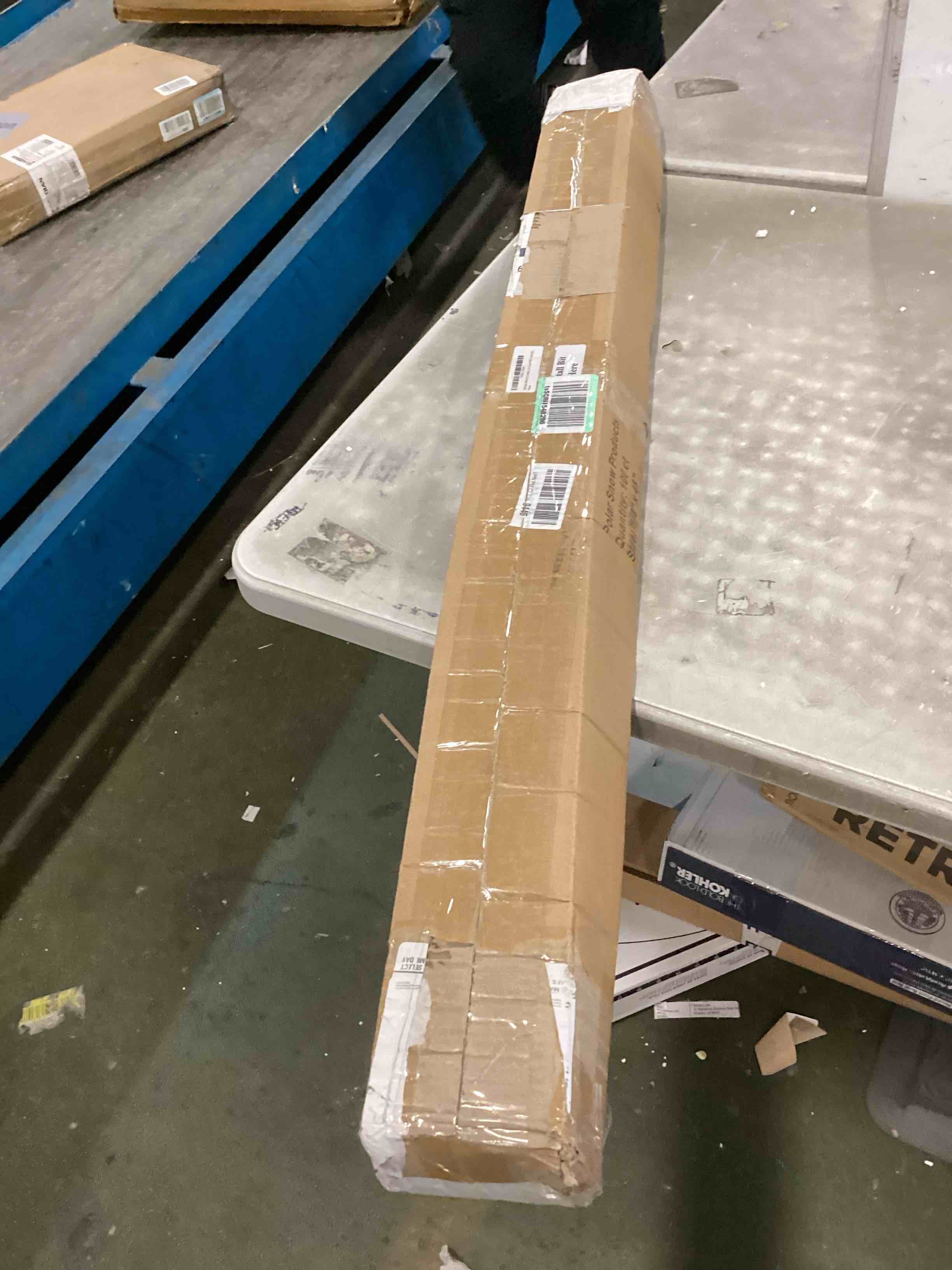 https://s3.amazonaws.com/lotting-images-prod/bidfta/GRN6315912_1712069026481.jpeg