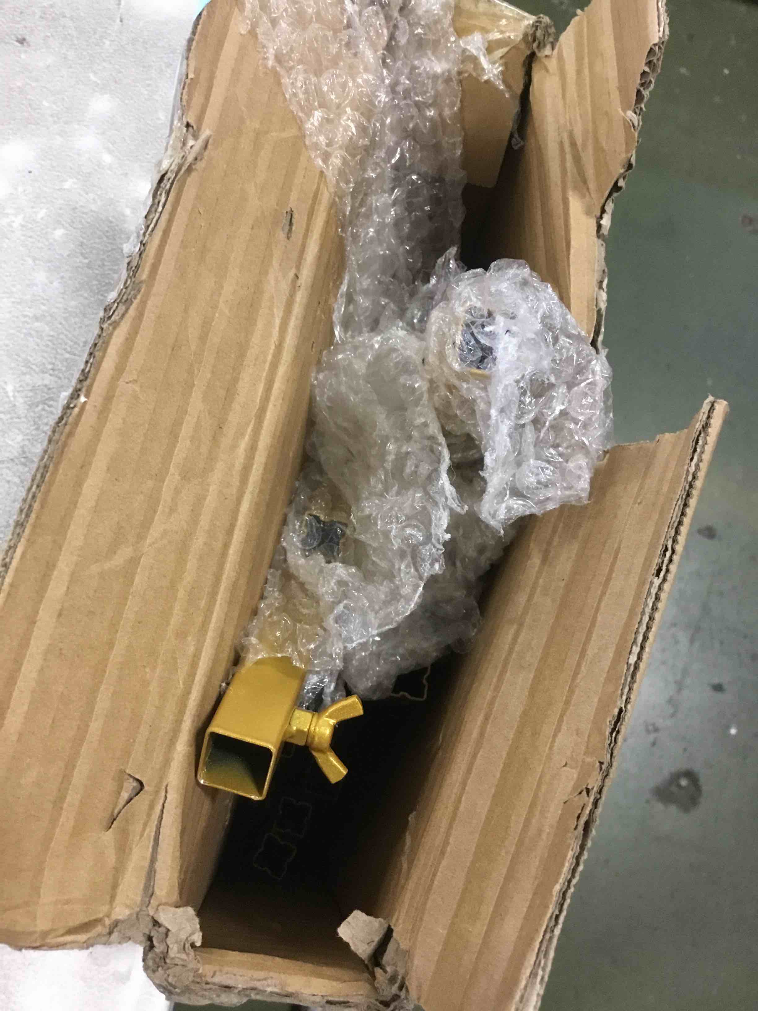 https://s3.amazonaws.com/lotting-images-prod/bidfta/GRN6316264_1712172852160.jpeg