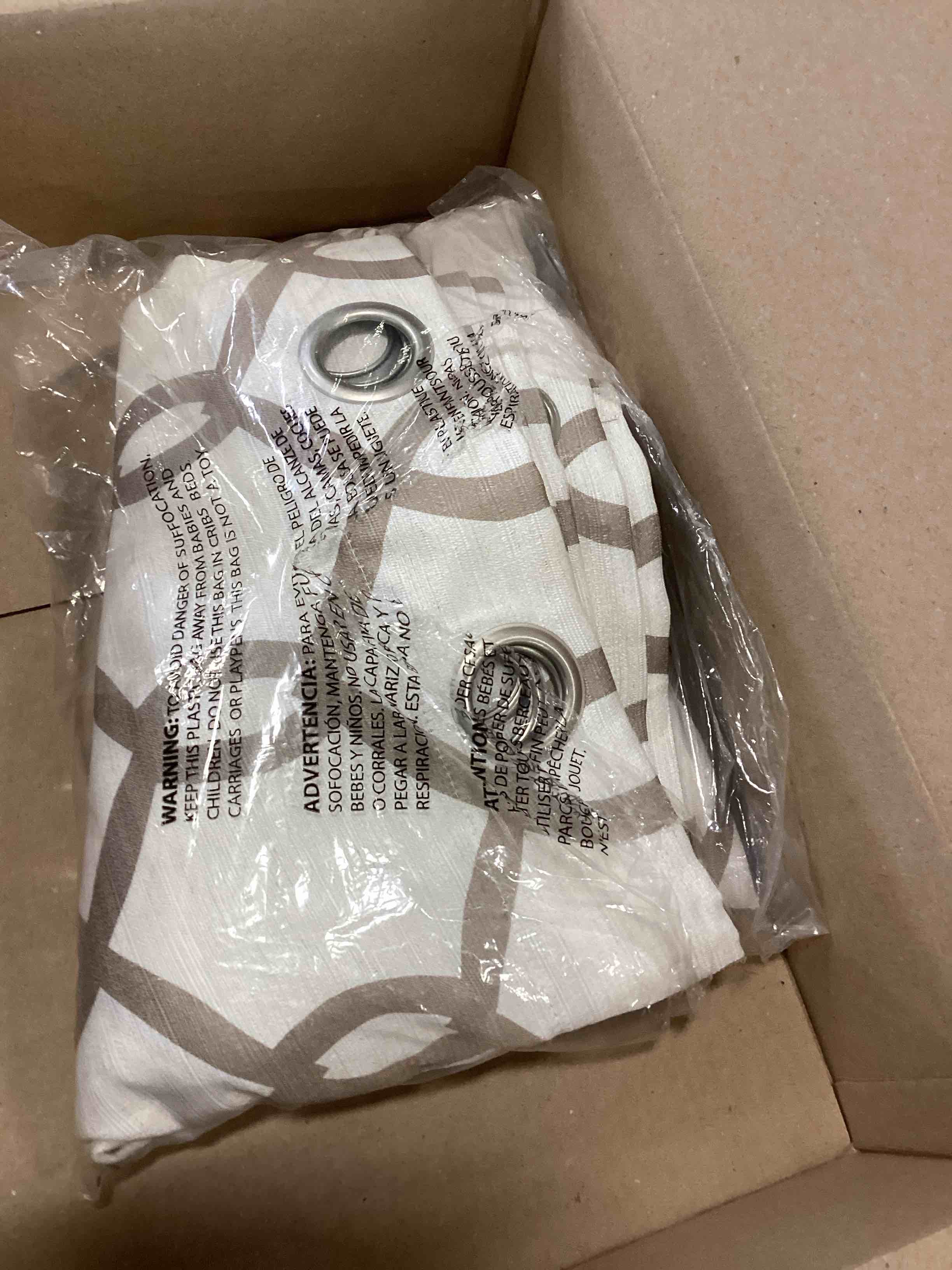 https://s3.amazonaws.com/lotting-images-prod/bidfta/GRN6316859_1712589367047.jpeg