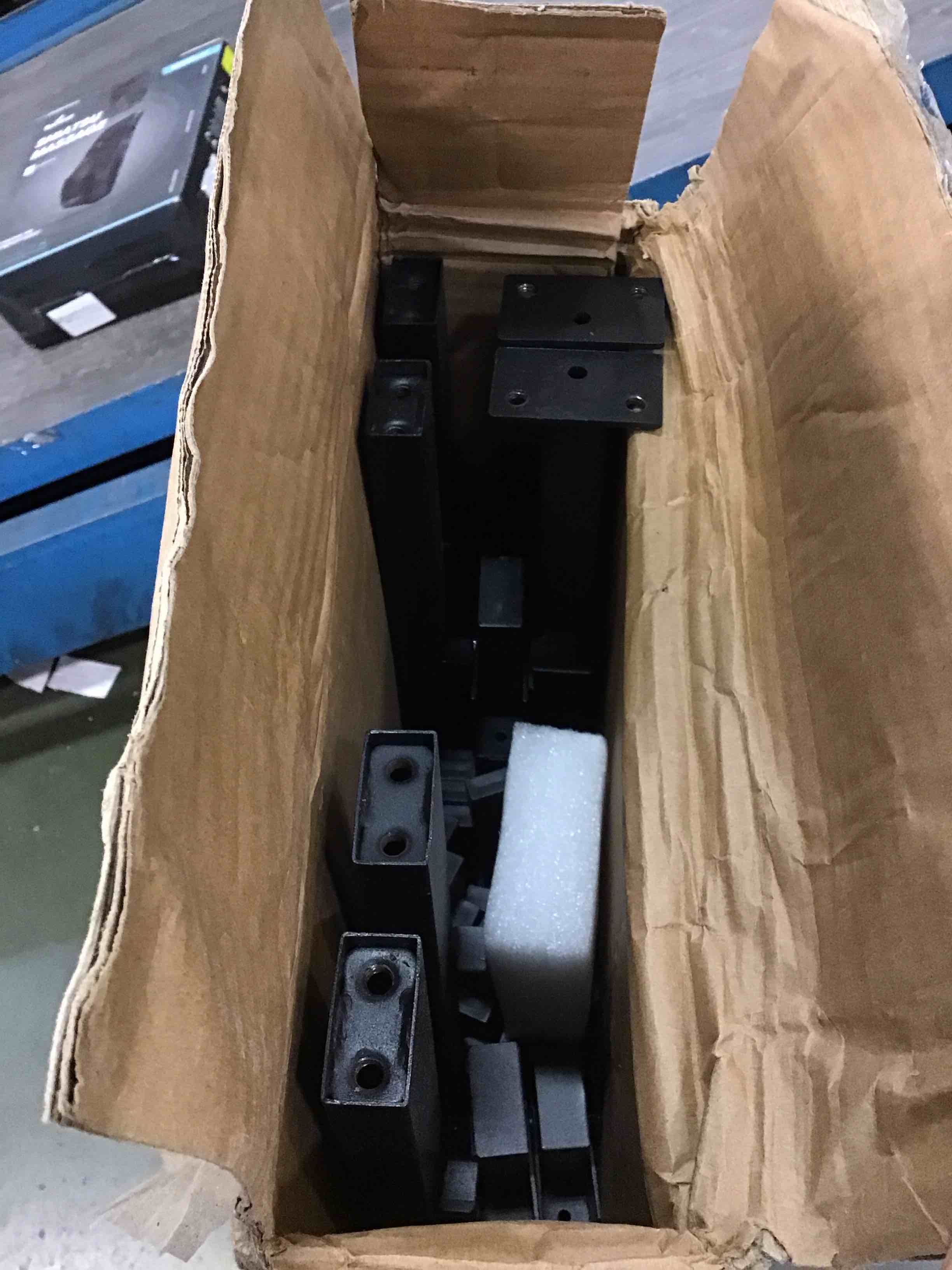 https://s3.amazonaws.com/lotting-images-prod/bidfta/GRN6317134_1712252051966.jpeg