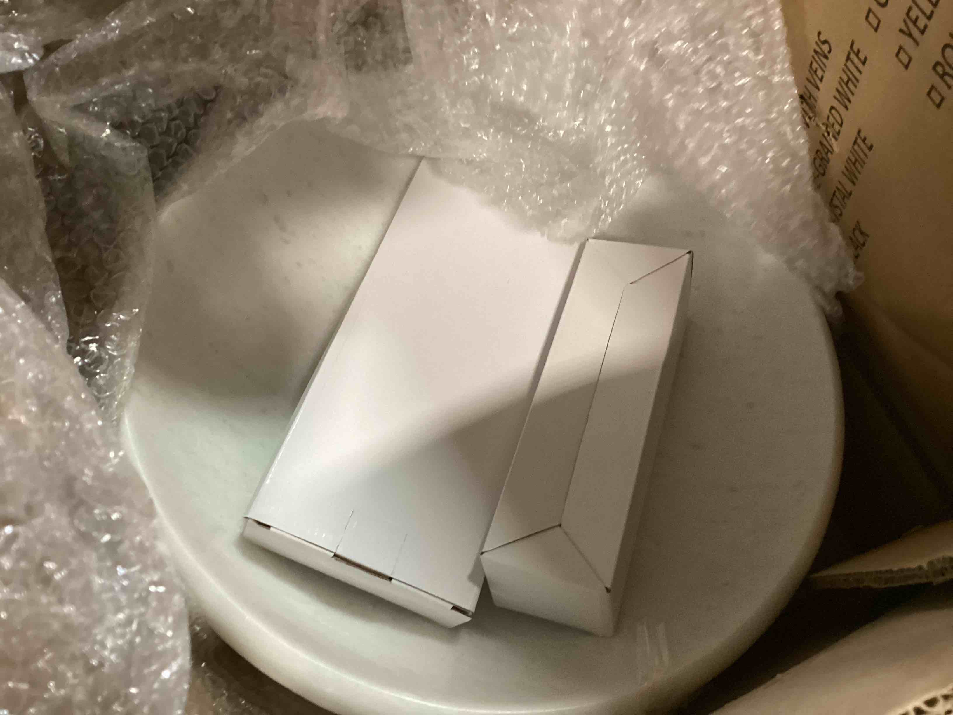 https://s3.amazonaws.com/lotting-images-prod/bidfta/GRN6317200_1712259365999.jpeg