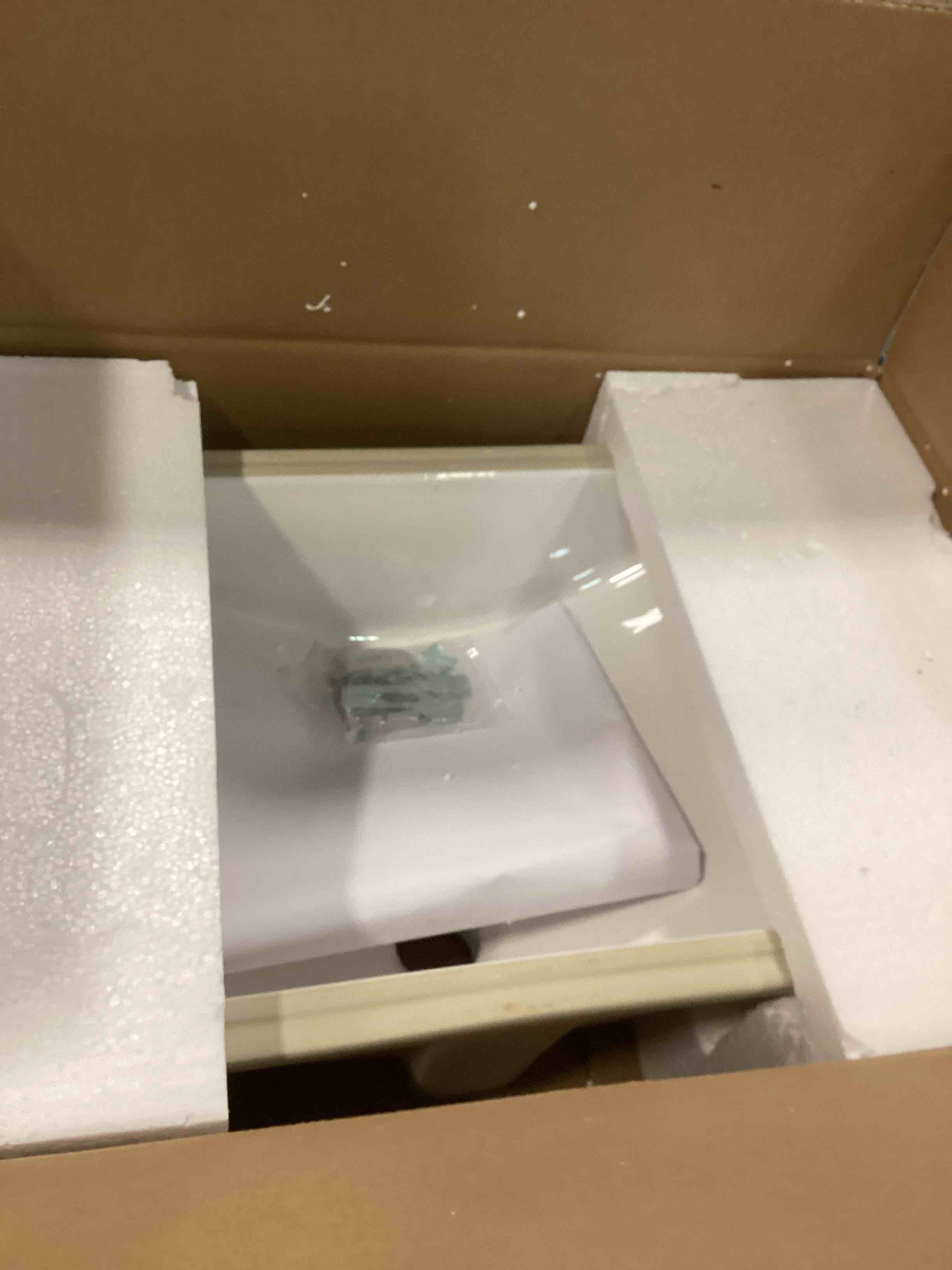 https://s3.amazonaws.com/lotting-images-prod/bidfta/GRN6317396_1712331307582.jpeg