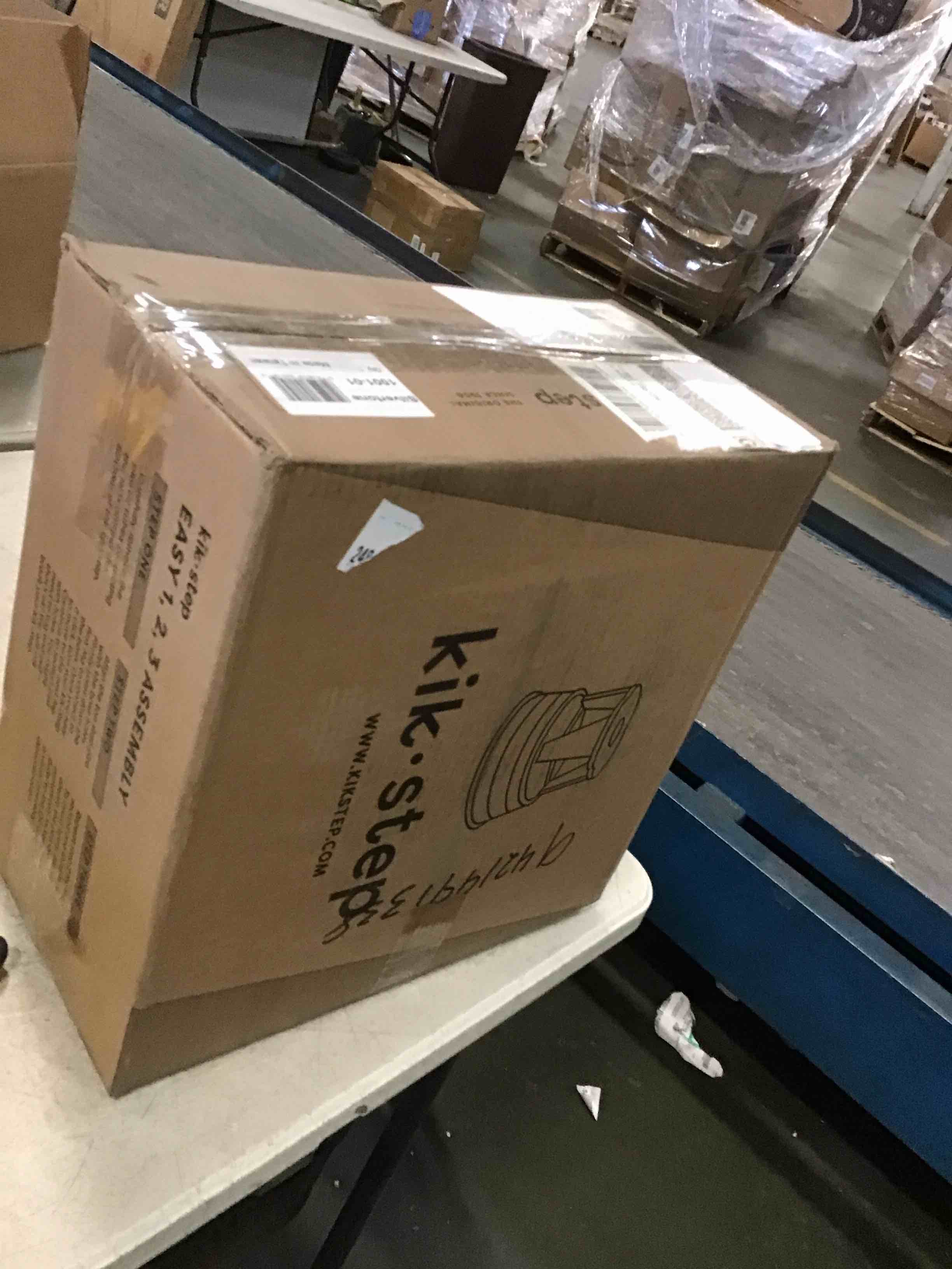https://s3.amazonaws.com/lotting-images-prod/bidfta/GRN6317718_1712501415440.jpeg